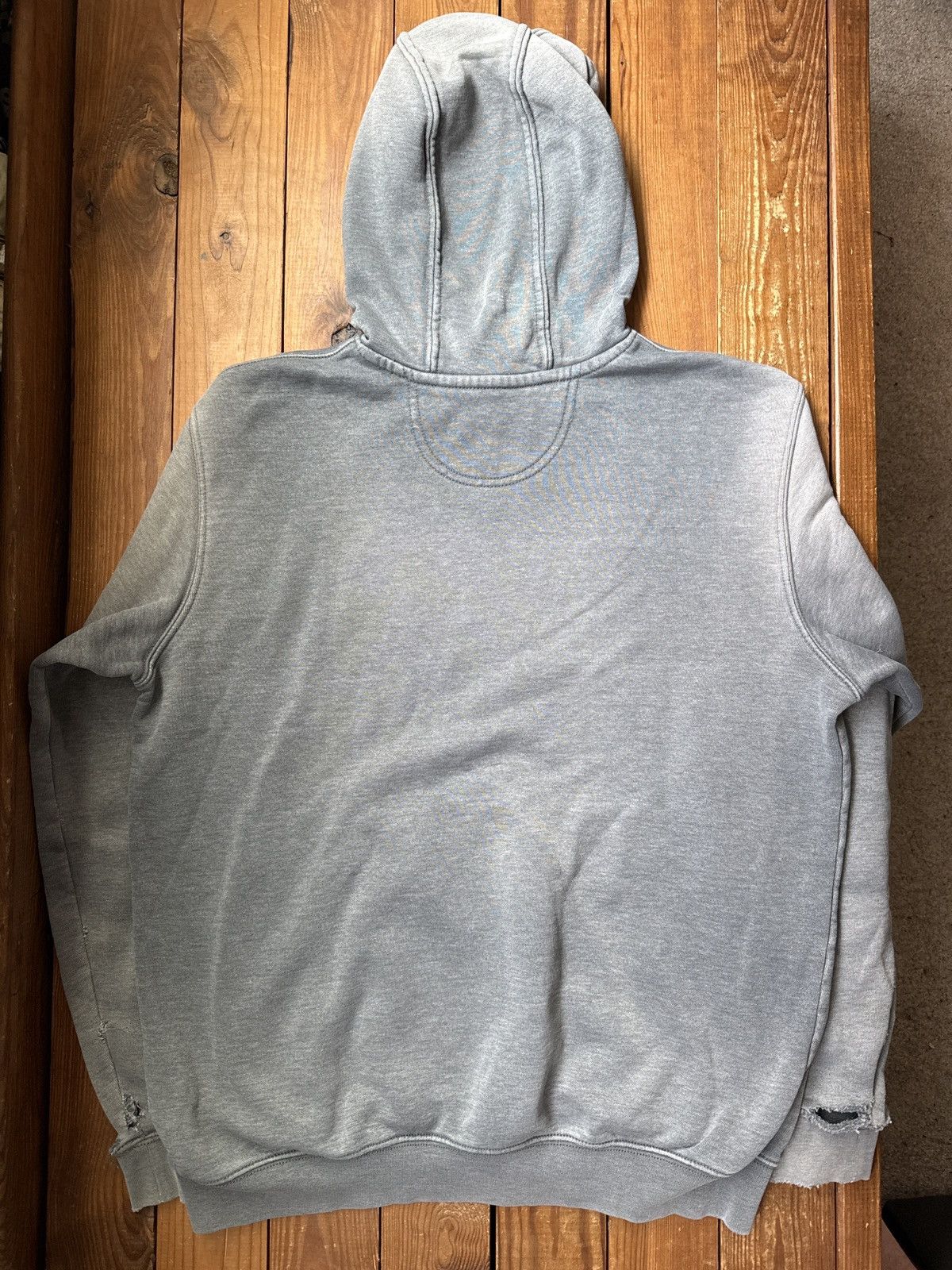 Carhartt Vintage Carhartt Faded Distressed Grey Hoodie Size US L / EU 52-54 / 3 - 4 Thumbnail