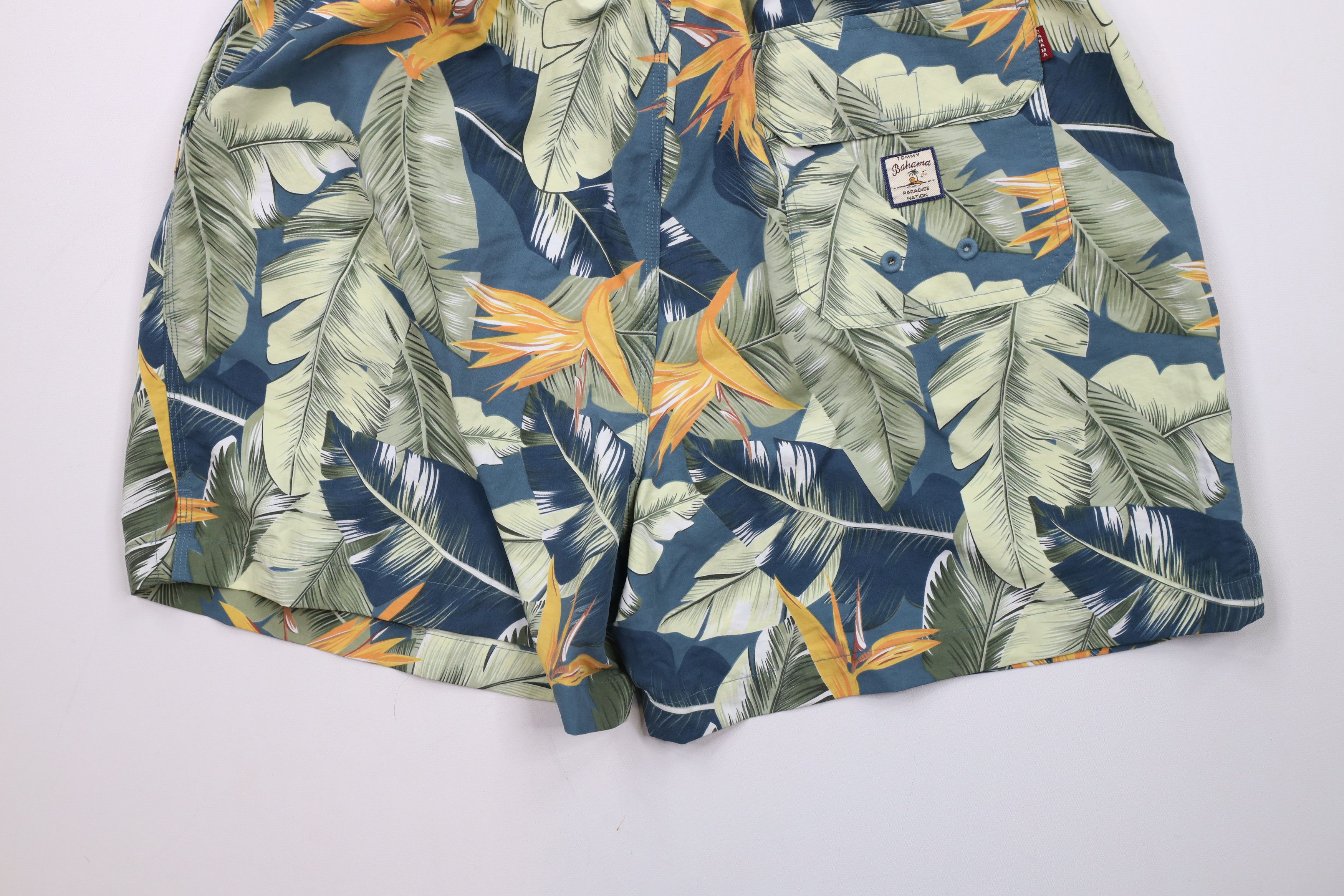 Tommy Bahama × Vintage Tommy Bahama Relax Spell Out Lined Palm Leaves Lined Shorts Size US 34 / EU 50 - 11 Thumbnail