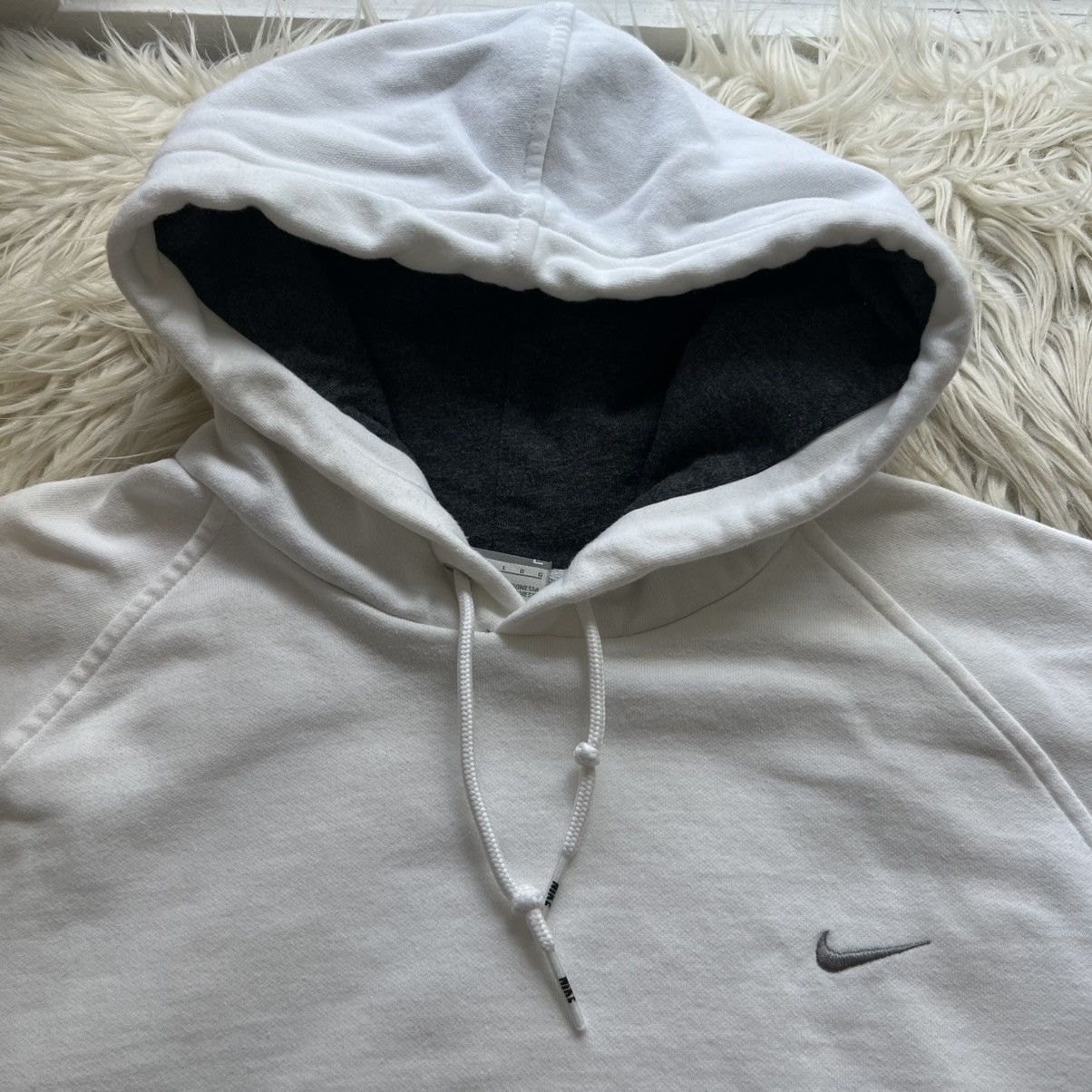 Nike Vintage Y2K Nike White Sportswear Sweatshirt Hoodie Men’s L Size US L / EU 52-54 / 3 - 2 Thumbnail