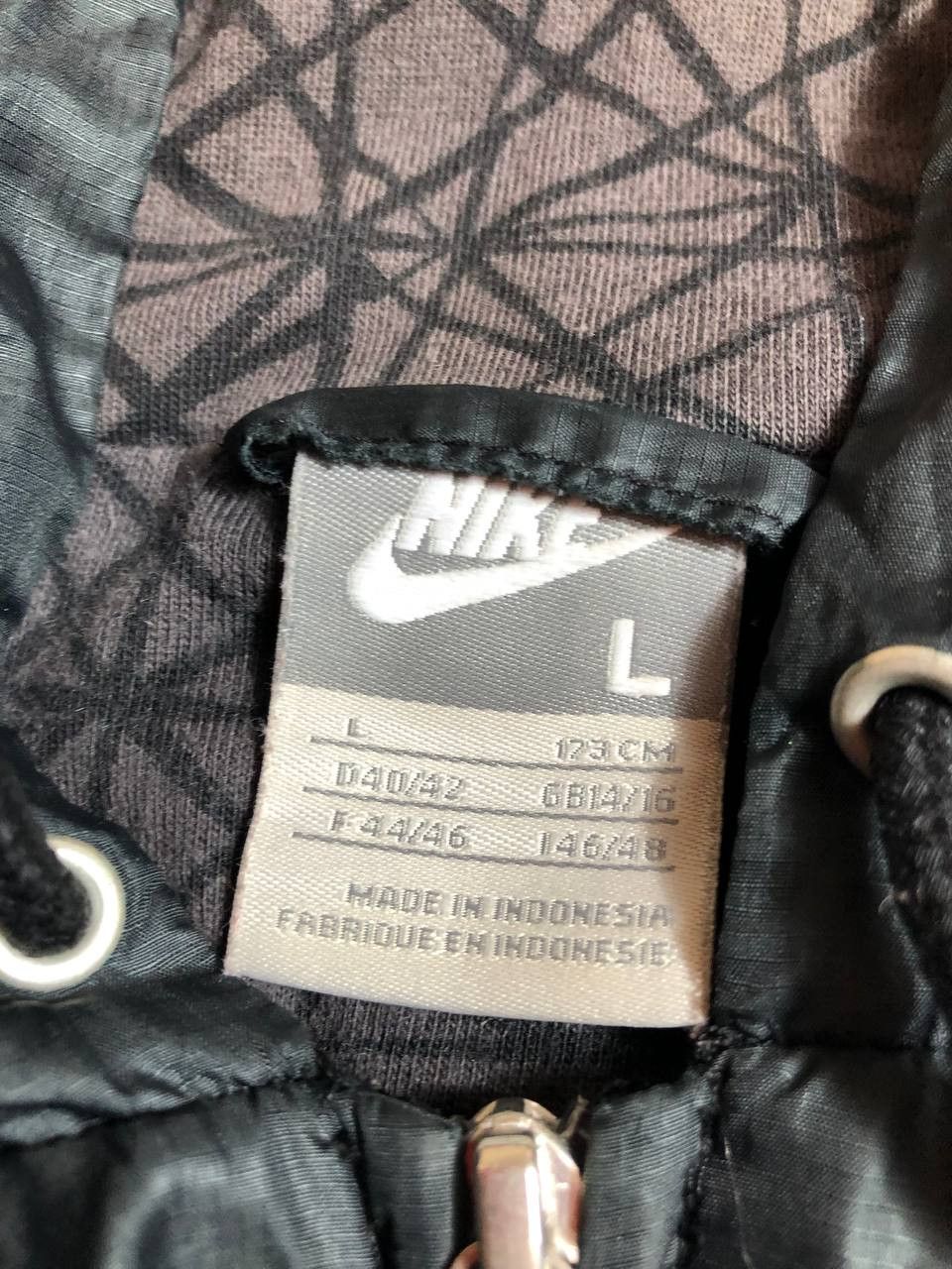 Nike × Vintage Sweatshirt Nike Vintage Big Central Logo 90s Outdoor Style Size US L / EU 52-54 / 3 - 8 Thumbnail