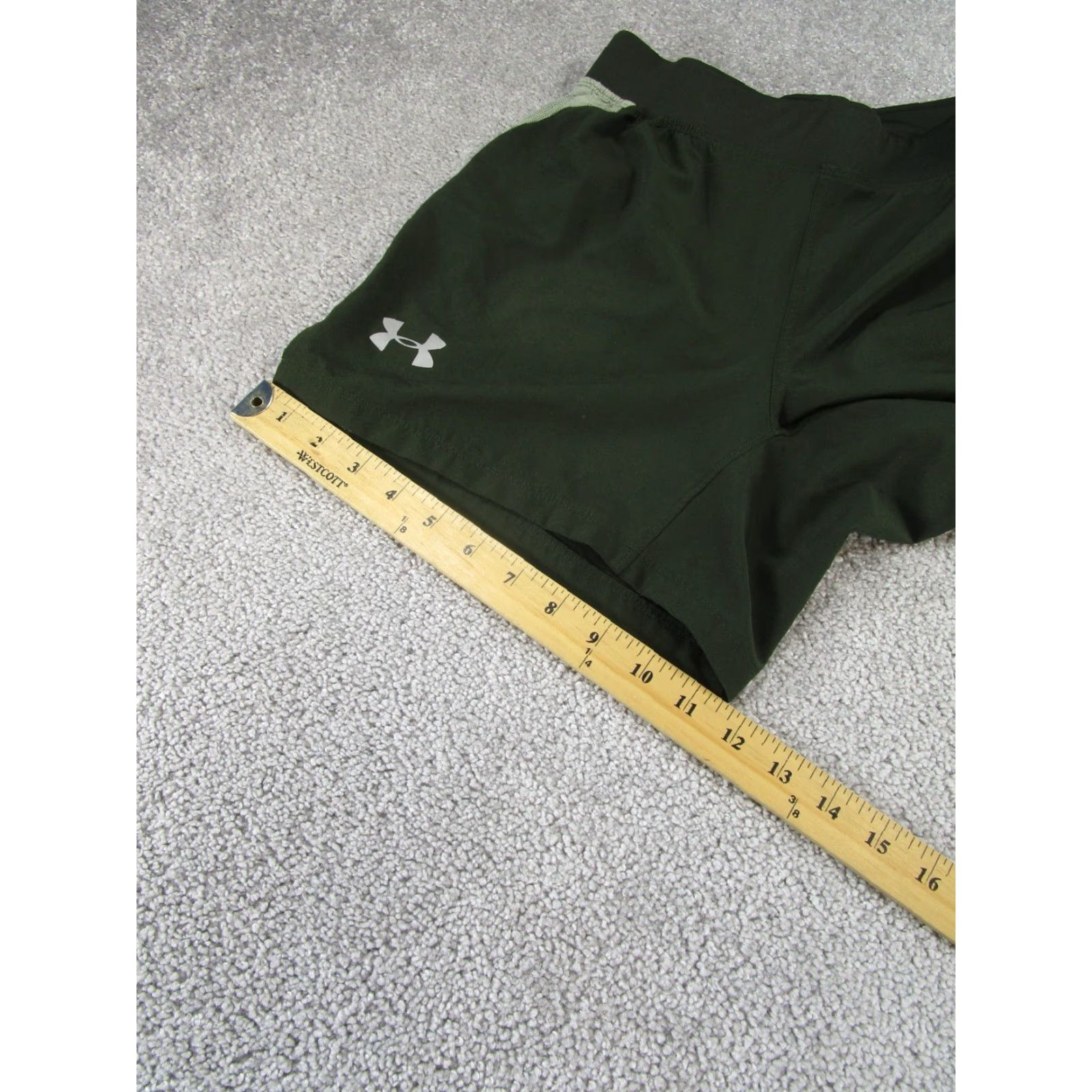 Under Armour Under Armour Shorts Womens Small Heatgear Lightweight Fitted Green Athletic Activewear"} Size 28" / US 6 / IT 42 - 5 Thumbnail