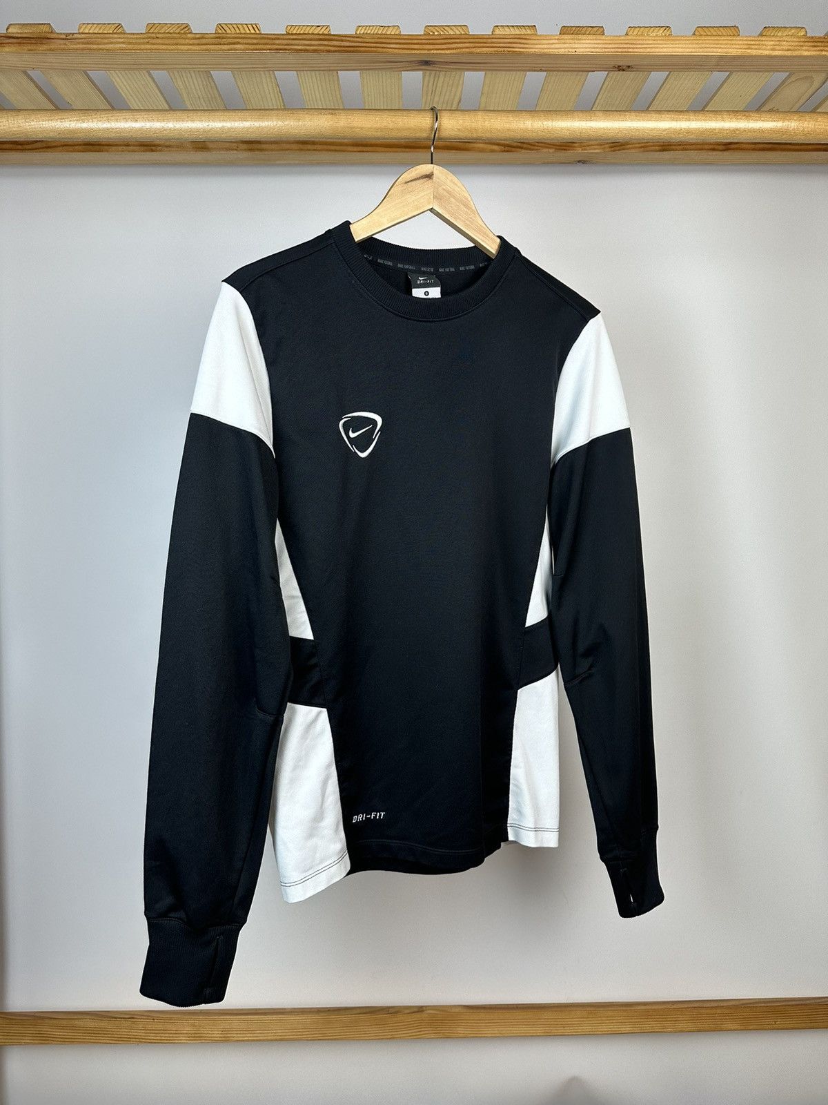 Nike × Vintage Nike Vintage Y2K Sweatshirt Size S Size US S / EU 44-46 / 1 - 1 Thumbnail