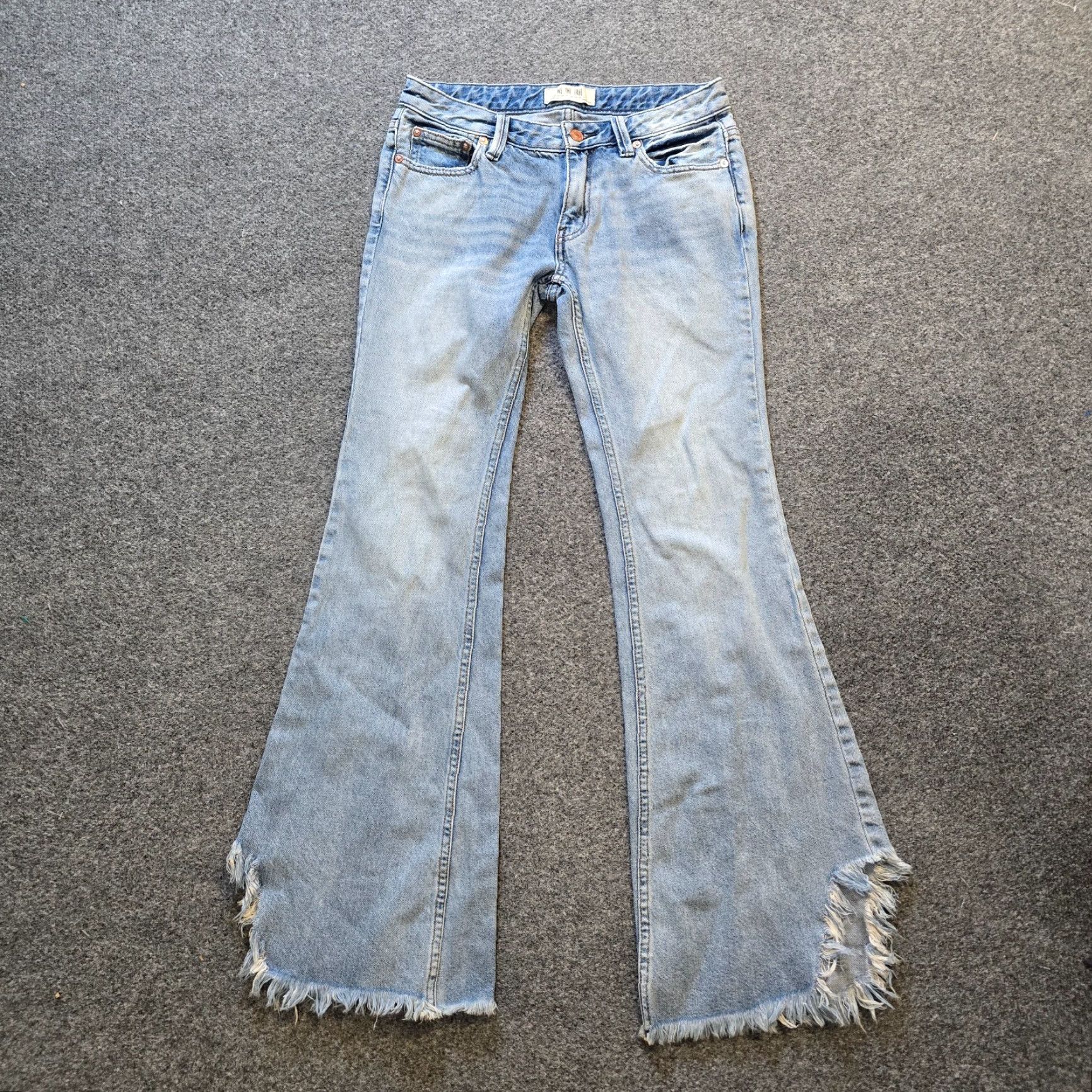 Free People Free People Jeans Women Size 24 Blue Flare Bell Button Raw Hem Festival Capsule Jeans Women 24 Blue Flare Bell Button Raw Hem Festival Capsule Size 42" / US 20 - 2 Thumbnail