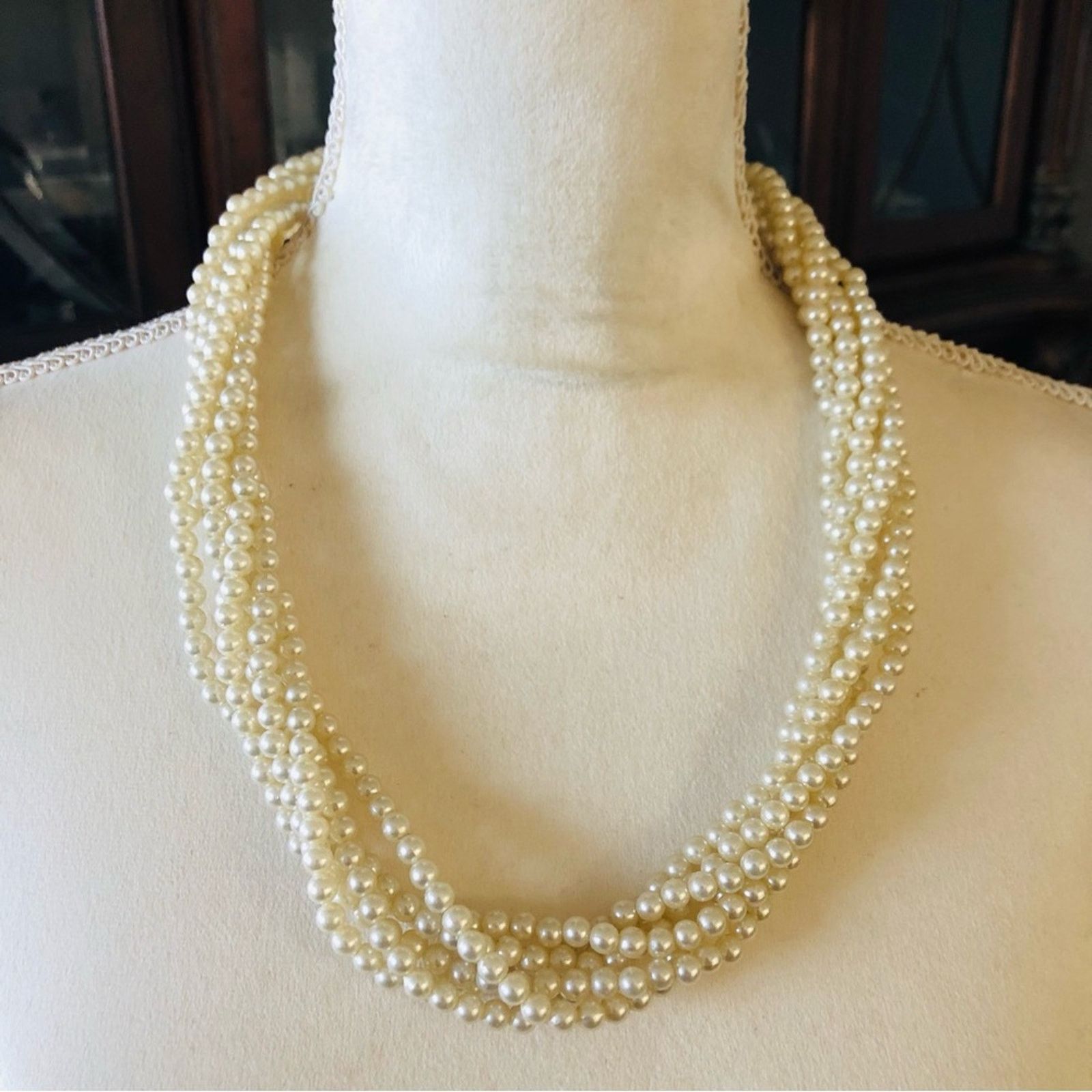 Vintage Vintage 6 strand cream pearl necklace Size ONE SIZE - 2 Thumbnail