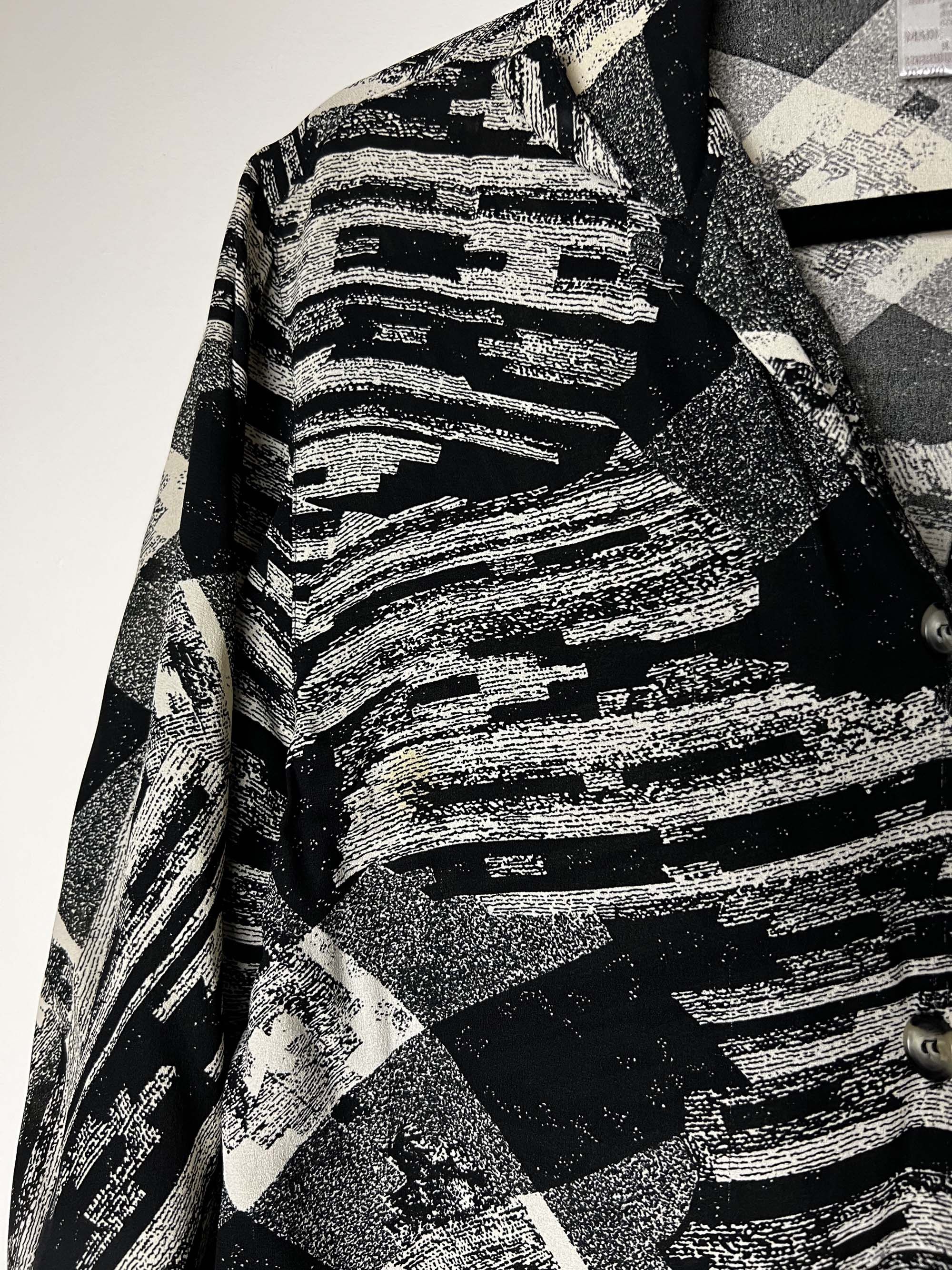 Jones New York Vintage 1990's Jones New York Geometric Button Up Blouse Size M / US 6-8 / IT 42-44 - 5 Thumbnail