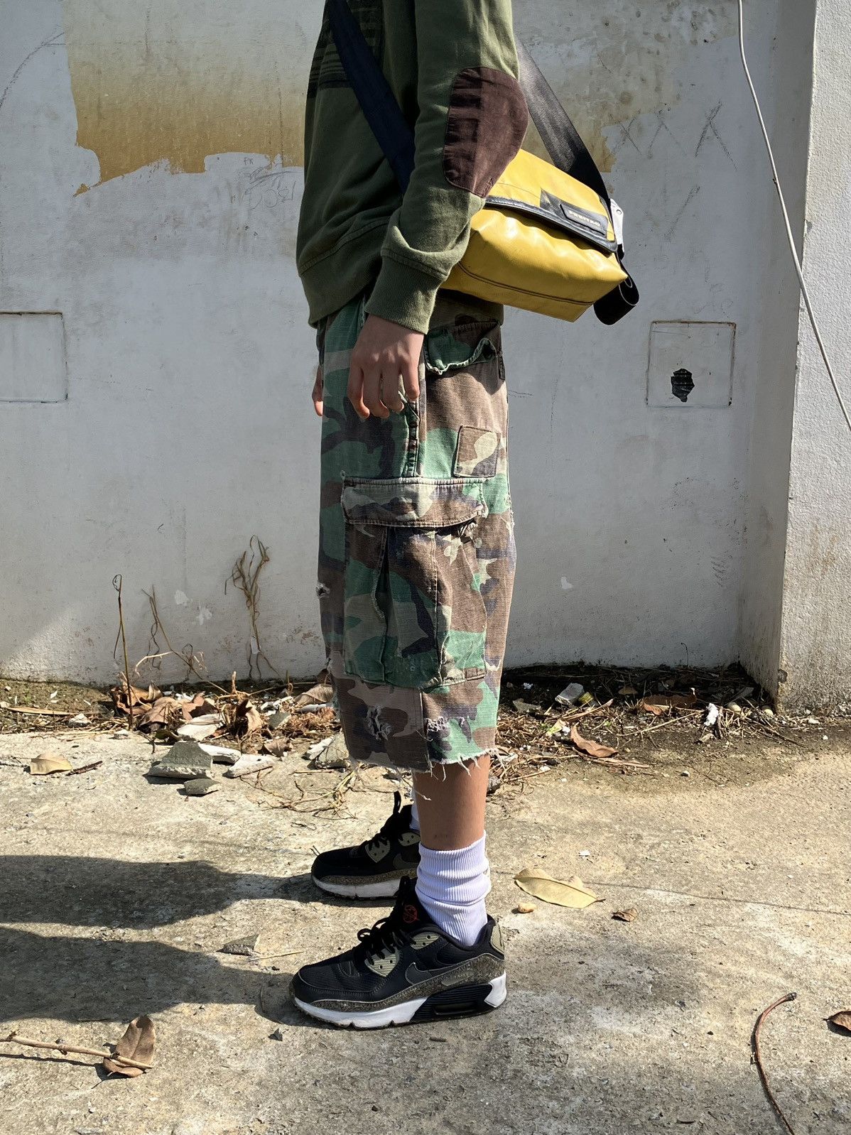 Woodlands Custom Short Vintage military cargo pants 1998‘s Size US 32 / EU 48 - 8 Thumbnail