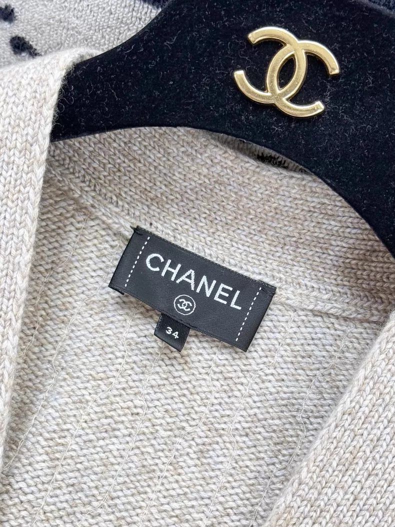 Chanel Chanel Sequin double C sleeveless vest Size XXS / US 00 / IT 34 - 5 Thumbnail