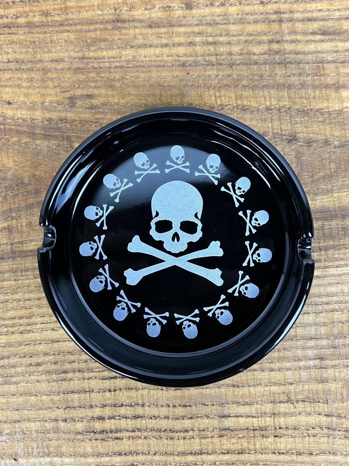 Mastermind Japan Never Used Mastermind Ceramic Skull Ashtray MMJ MMW Size ONE SIZE - 1 Thumbnail