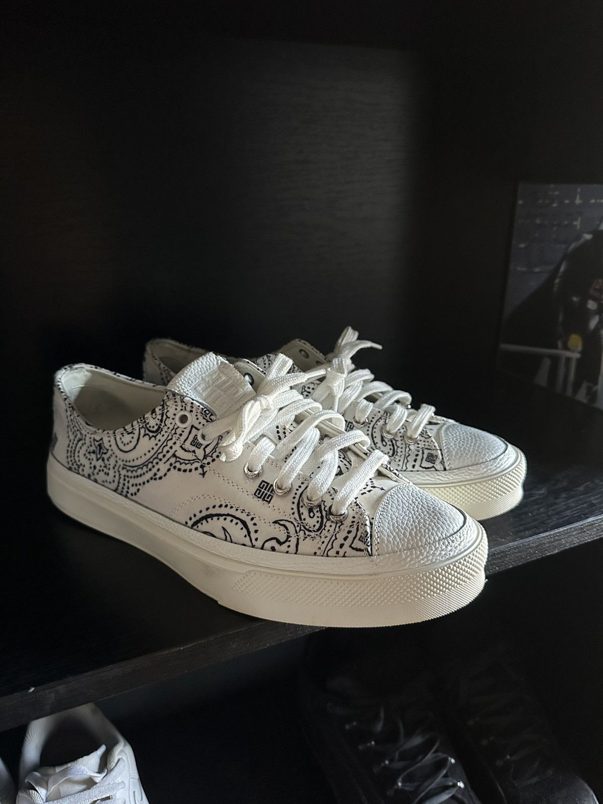 Givenchy Givenchy Bandana City Low Top Sneakers Size US 11 / EU 44 - 1 Thumbnail