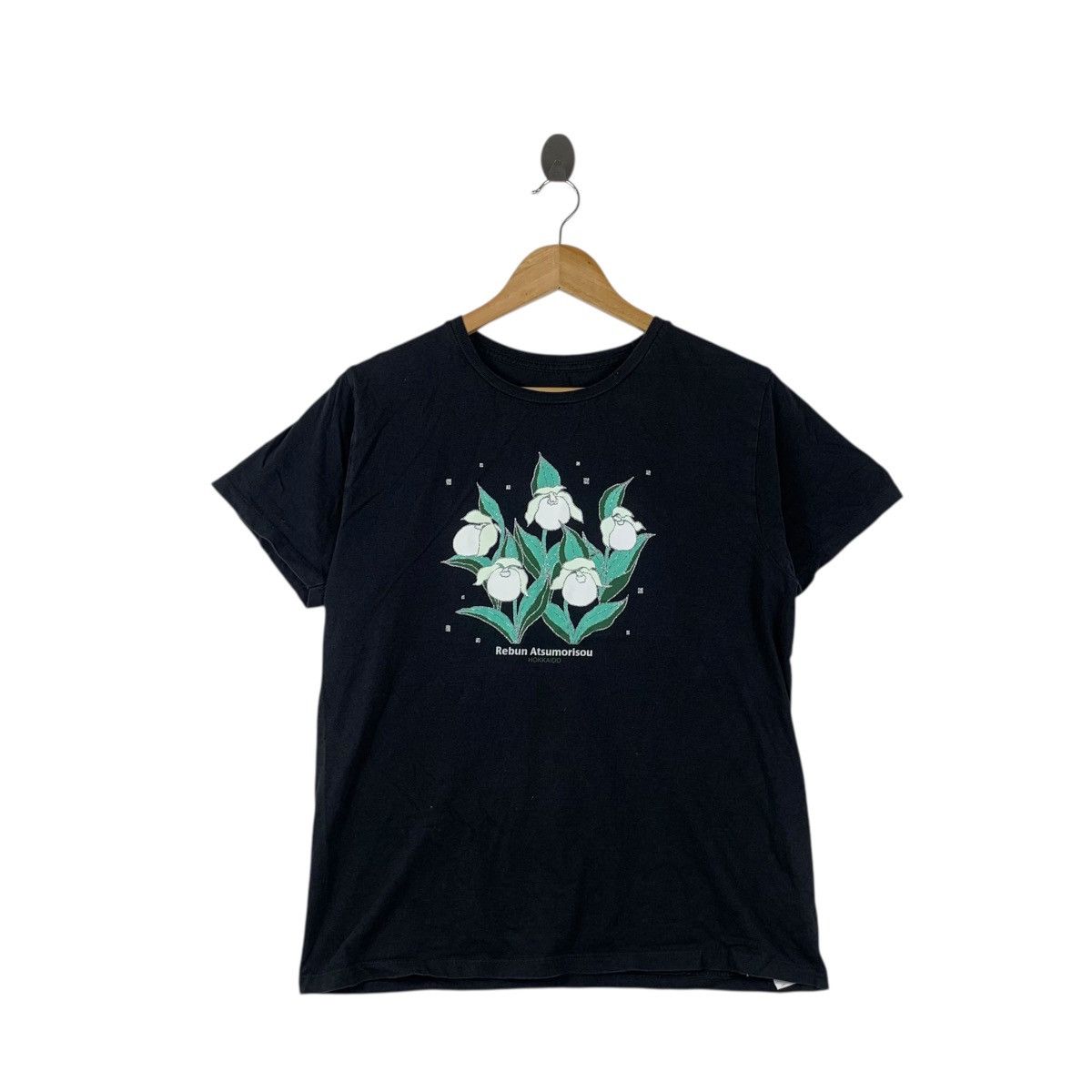 Vintage Vintage HOKKAIDO REBUN ATSUMORISOU Floral Culture Tee Shirt Size US S / EU 44-46 / 1 - 1 Thumbnail
