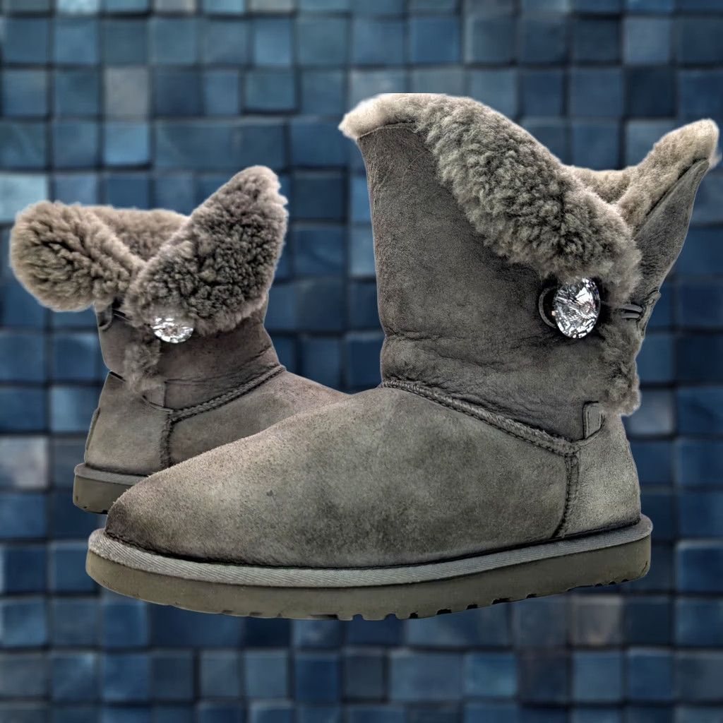 Ugg VINTAGE UGG Bailey Button Bling Boots Women 7 Gray Suede Sheepskin Lined Button Accents Boots Size US 7 / IT 37 - 1 Thumbnail
