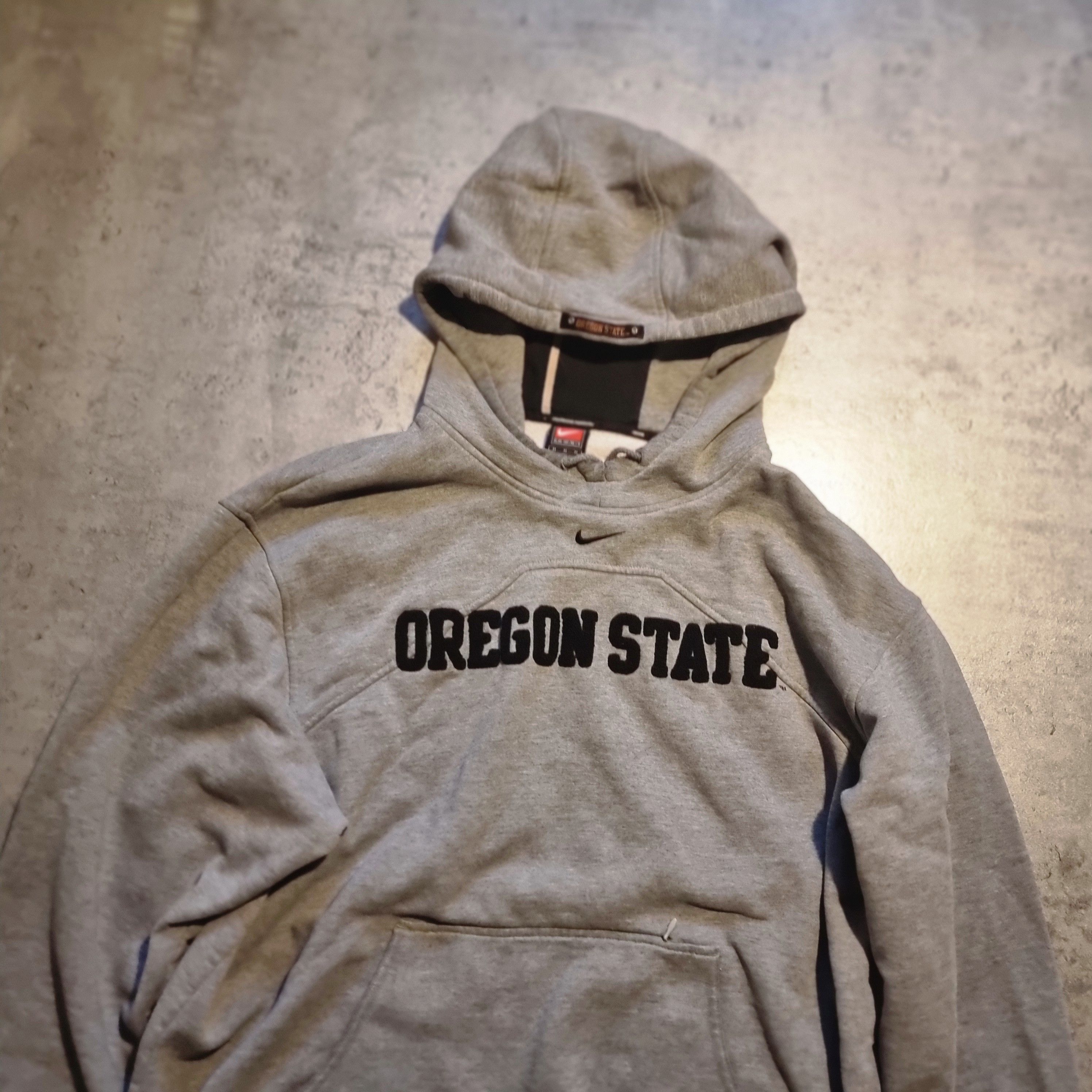 Nike Nike vintage center swoosh oregon state made in usa 90s Size US M / EU 48-50 / 2 - 9 Thumbnail