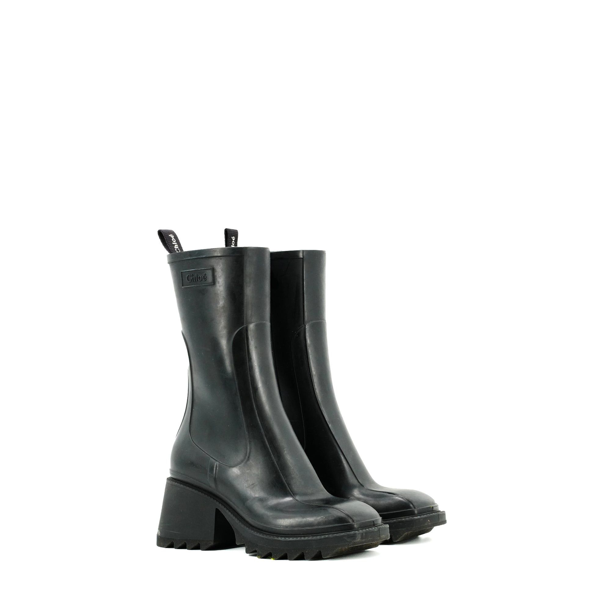Chloe CHLOÉ - Betty Chloé black rubber ankle boots (size 36) Size US 5 / IT 35 - 1 Thumbnail