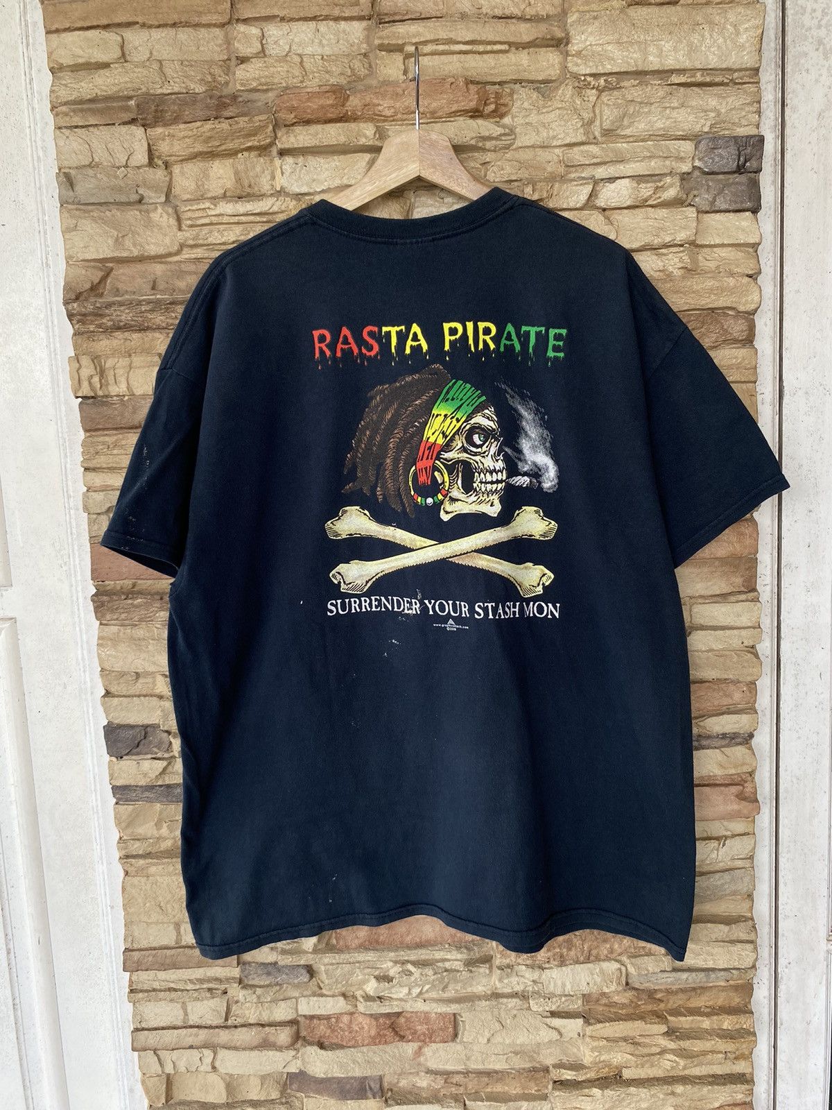 Band Tees × Vintage Skull Rasta Pirate Smoke Weed Tee rastafari jah wiz snoop Size US XL / EU 56 / 4 - 1 Thumbnail
