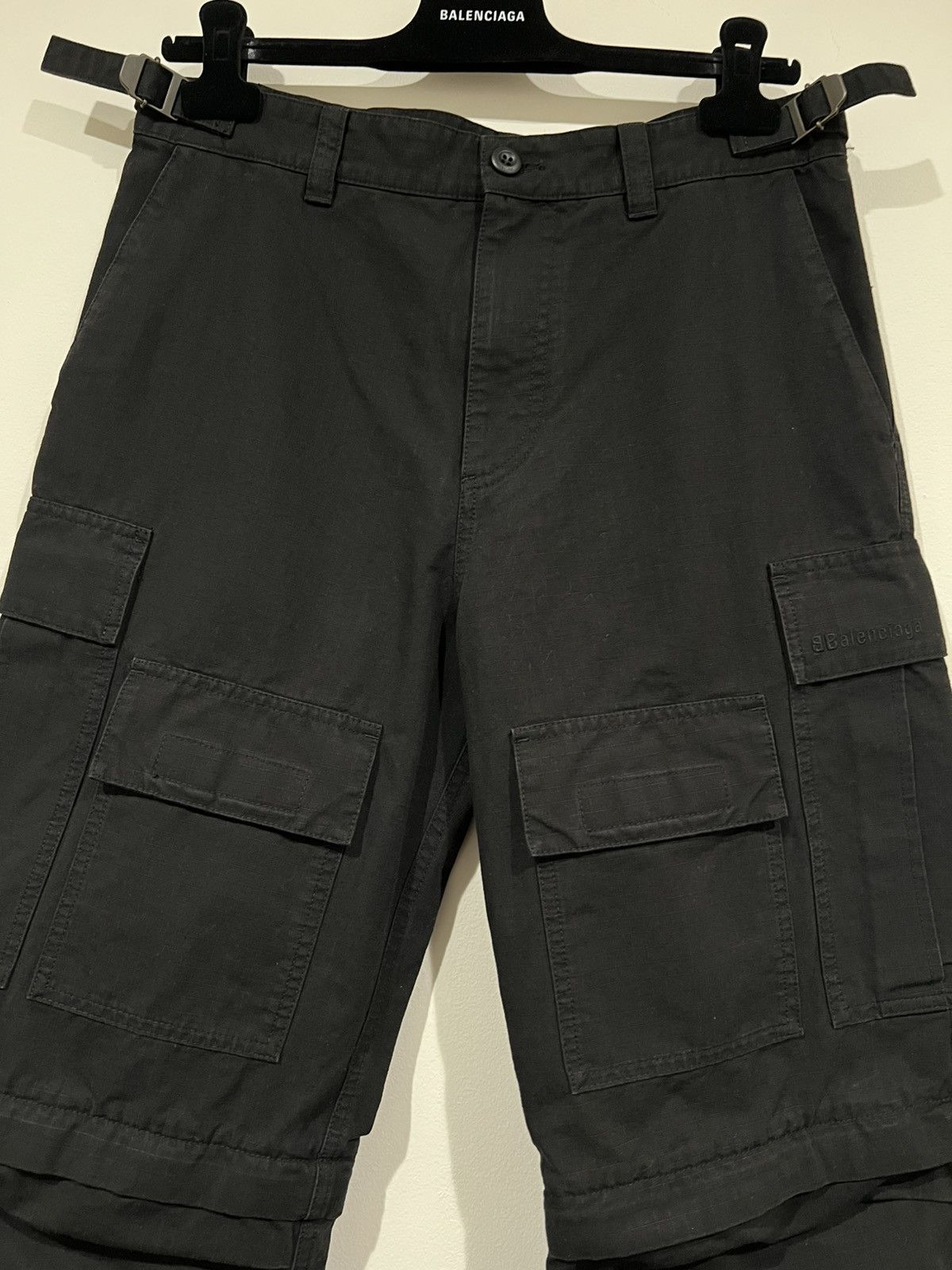 Balenciaga 2023 Regular Fit Convertible Ripstop Cargo Pants (S) Size US 32 / EU 48 - 4 Thumbnail