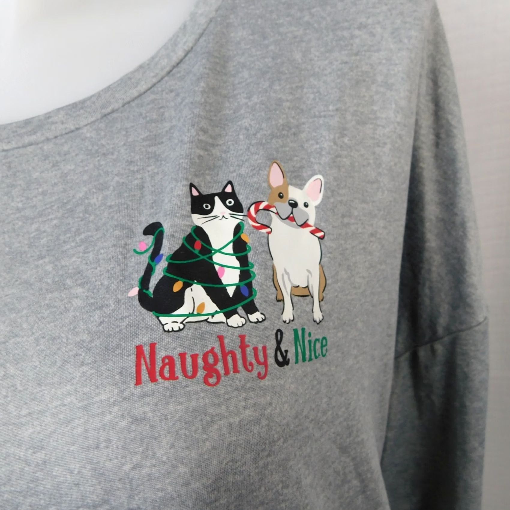 Vintage Joyspun Plus Pajama Top 2X Women Naughty & Nice Cat & Dog Christmas Holiday Long Sleeve Pullover Gray 95% Polyester Size XXL / US 16-18 / IT 52-54 - 2 Thumbnail