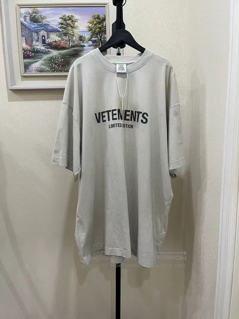 Vetements VETEMENTS Short Sleeve Size US S / EU 44-46 / 1 - 1 Thumbnail