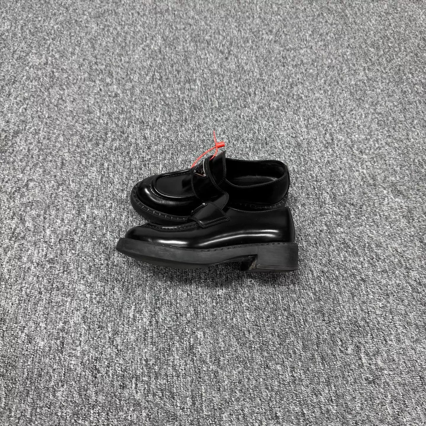 Prada Prada Black Triangle Logo Loafers 35.5 98 New Size US 5 / IT 35 - 3 Thumbnail