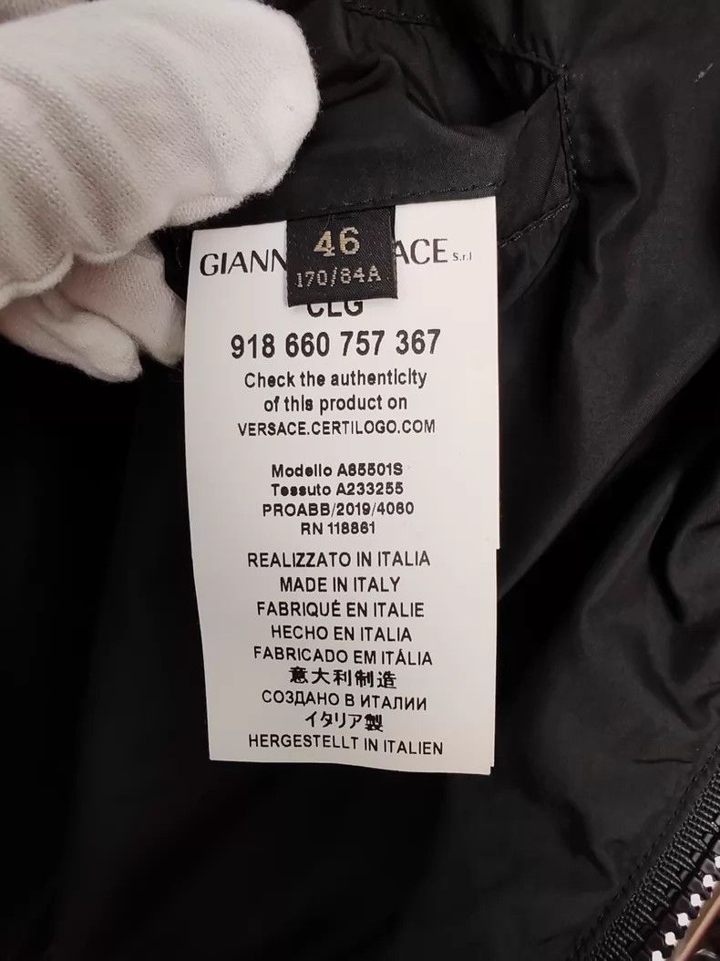 Versace Versace Black gold baroque gold thread embroidered down ja Size US L / EU 52-54 / 3 - 5 Thumbnail
