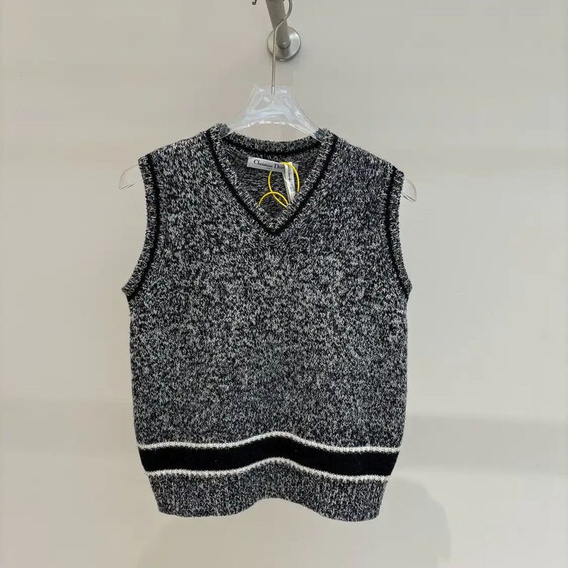Dior Dior Grey Wool Logo Sweater for Women 0089 Size S / US 4 / IT 40 - 1 Thumbnail