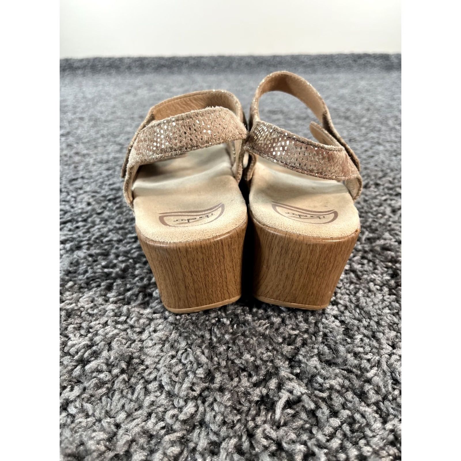 Dansko Dansko Sandal Wedge Open Toe Ankle Strap Snake Womens 11.5 Beige Leather Slingback Heel 2" Size US 12 / IT 42 - 4 Thumbnail