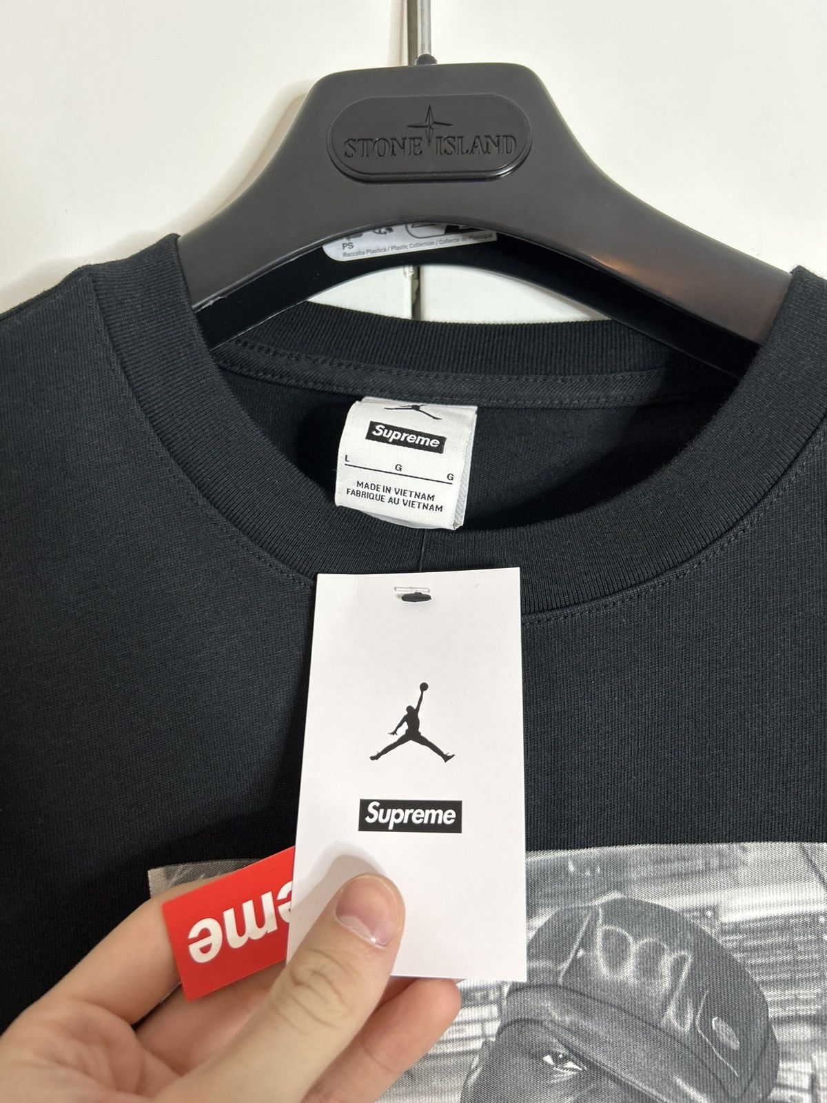 Jordan Brand × Nike × Supreme Supreme x Jordan Biggie Large L/L Top Size US L / EU 52-54 / 3 - 4 Thumbnail