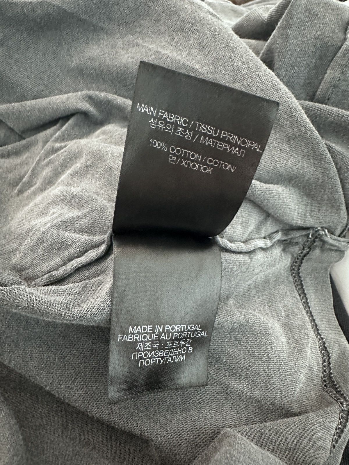 Vetements Vetements Cut Up Tee Size US XL / EU 56 / 4 - 7 Thumbnail