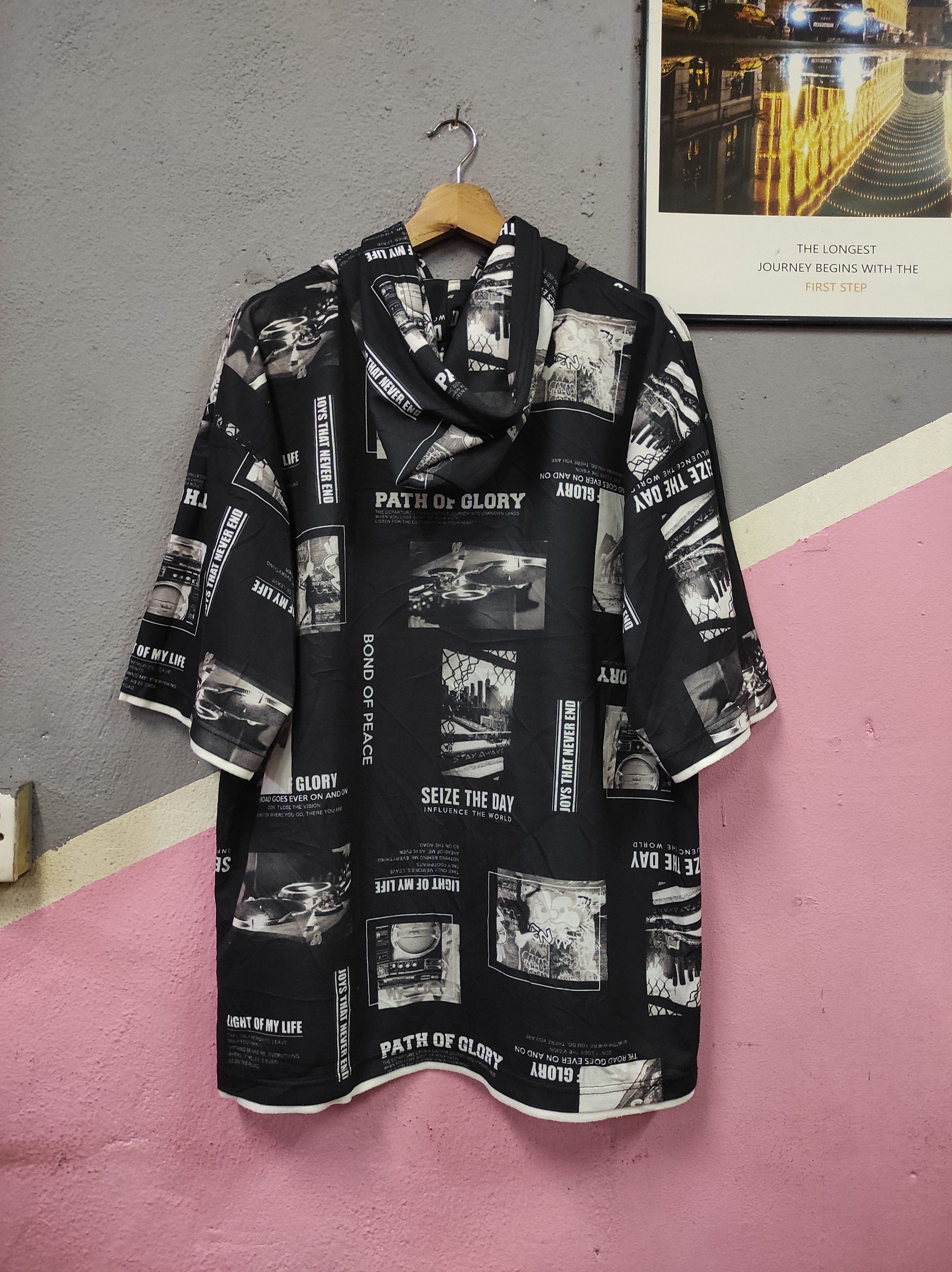 Designer × Japanese Brand DEFECTIVE STRUCT FULL PRINT HOODIE SHORT SLEEVE Size US XL / EU 56 / 4 - 4 Thumbnail