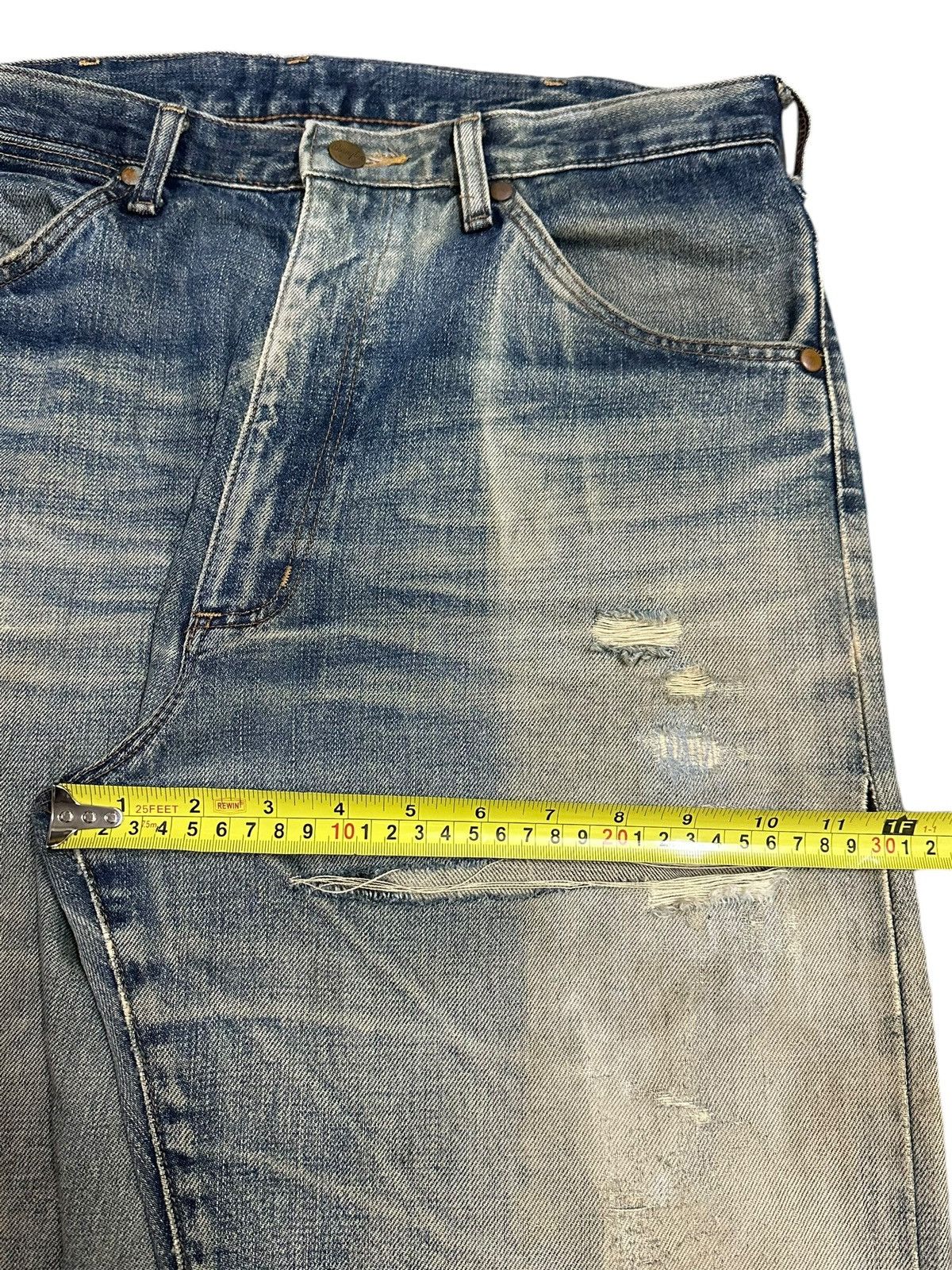 Wrangler Vintage 90s Wrangler Faded Bleached Distressed Baggy Jeans Size US 32 / EU 48 - 14 Thumbnail