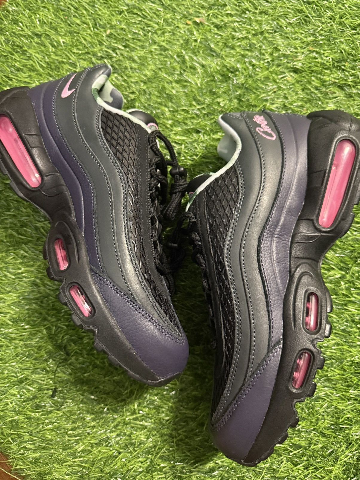 Corteiz × Nike Cortiez Air Max 95 Pink beam nikes Size US 8 / EU 41 - 2 Thumbnail