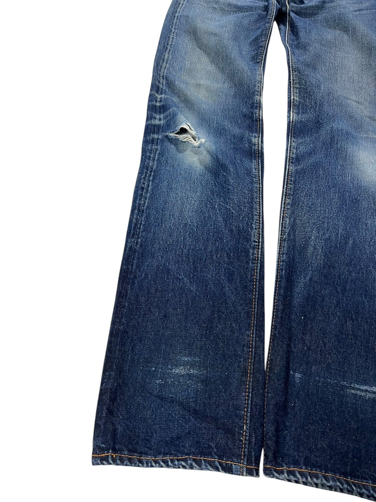 If Six Was Nine × Japanese Brand × Le Grande Bleu (L.G.B.) VINTAGE 90’S CANTON SELVEDGE DISTRESSED JEANS Size US 26 / EU 42 - 4 Thumbnail