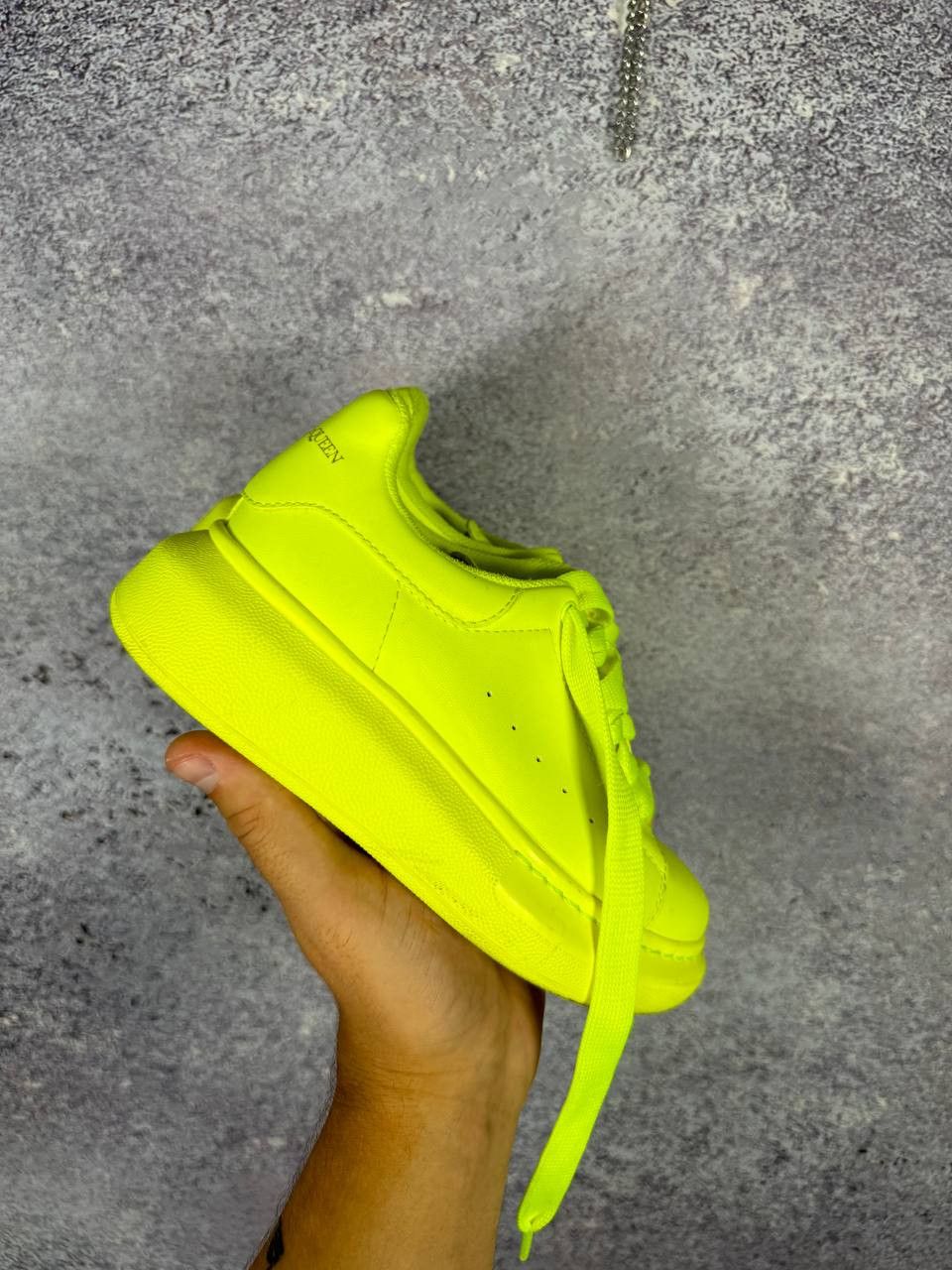 Alexander McQueen Alexander McQueen Oversized Kid's Neon Green Sneakers 29 Sz Size US 4 / IT 34 - 3 Thumbnail