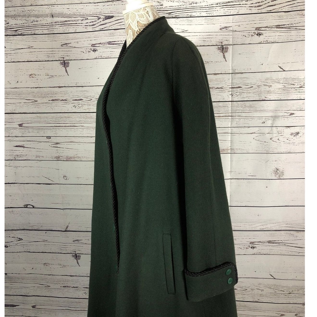 Vintage VINTAGE MDP Mario De Pinto green wool V neck coat black trim Size XXL / US 16-18 / IT 52-54 - 11 Thumbnail