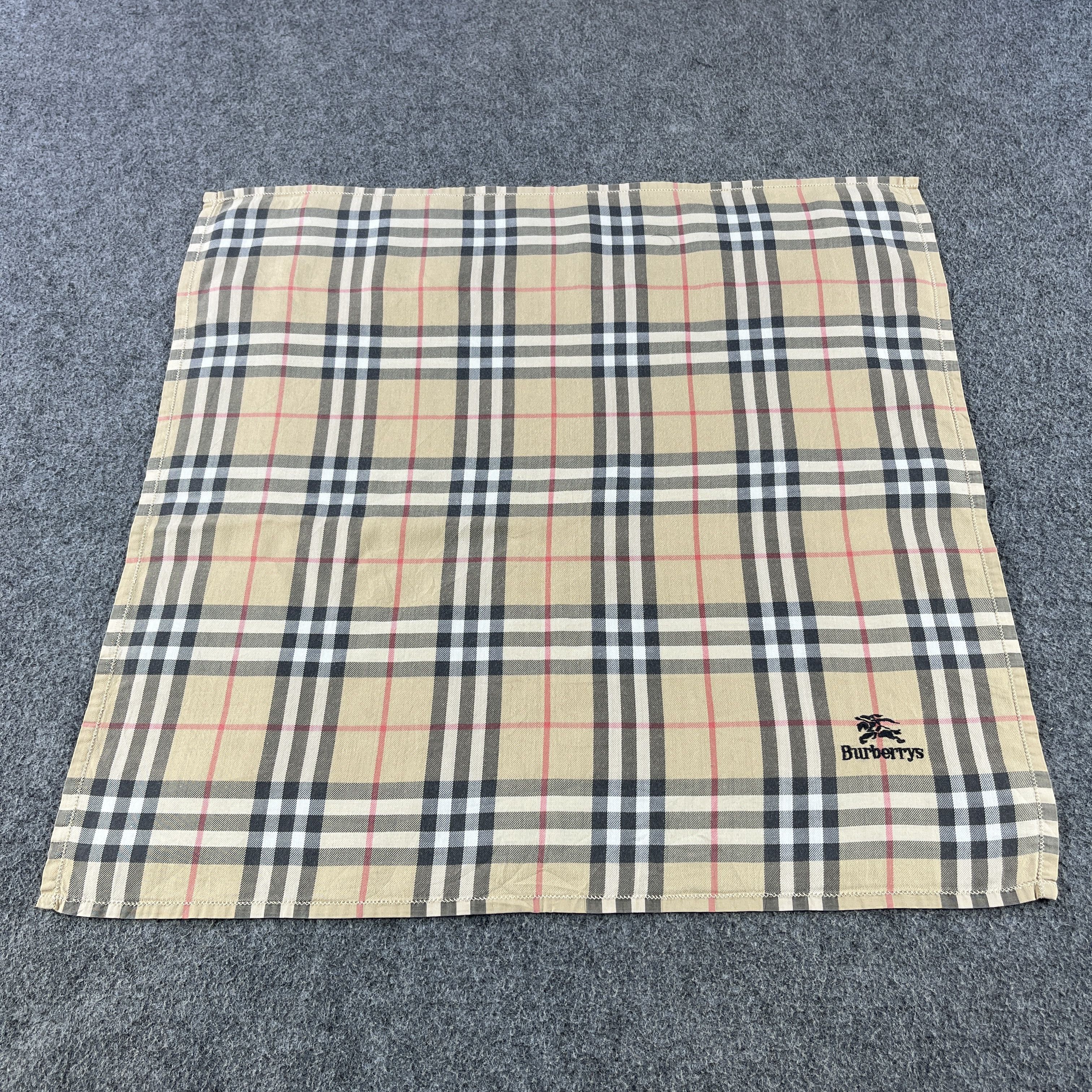 Burberry Burberry Handkerchief / Bandana / Neckerchief B098 Size ONE SIZE - 1 Thumbnail