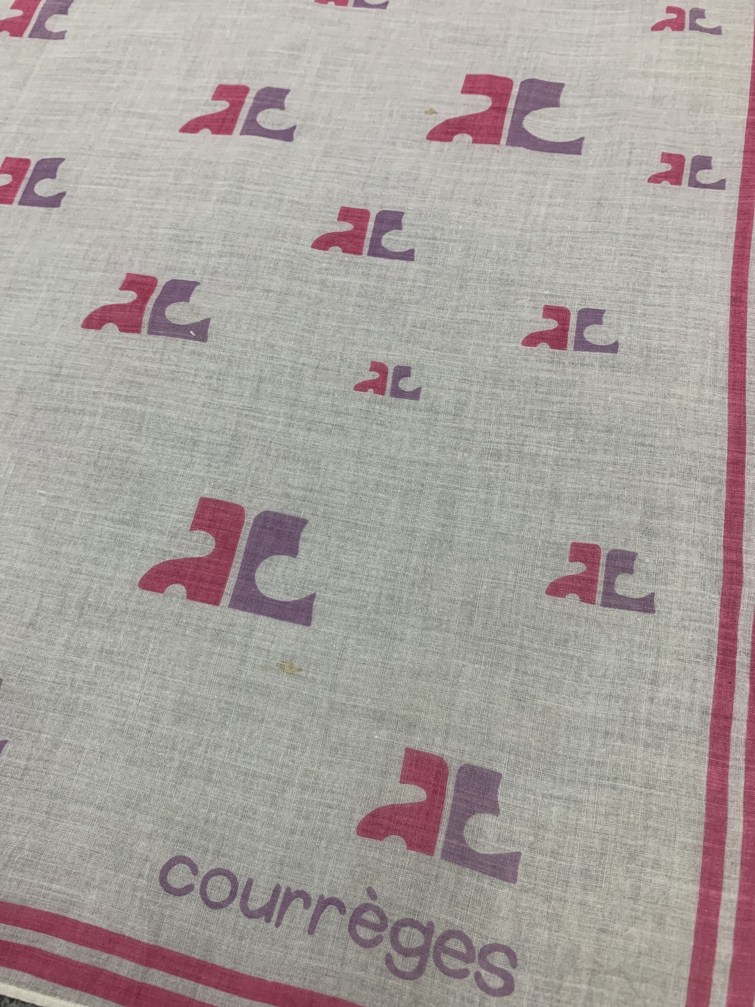 Courreges × Vintage Vintage Courrèges Neckerchief/Handkerchief - HKA967 Size ONE SIZE - 3 Thumbnail