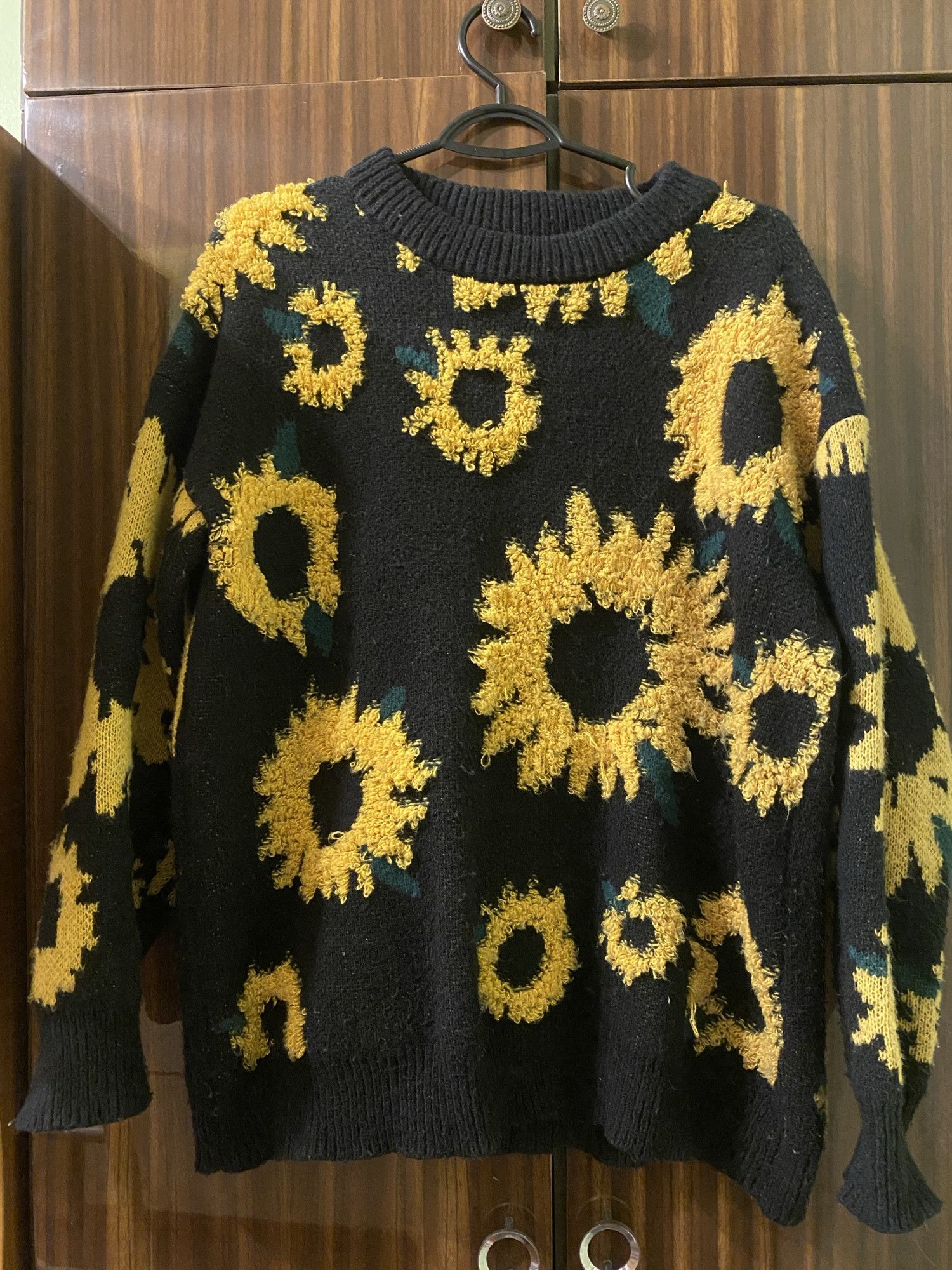 Japanese Brand Amok exclusive sunflower knit | Grailed