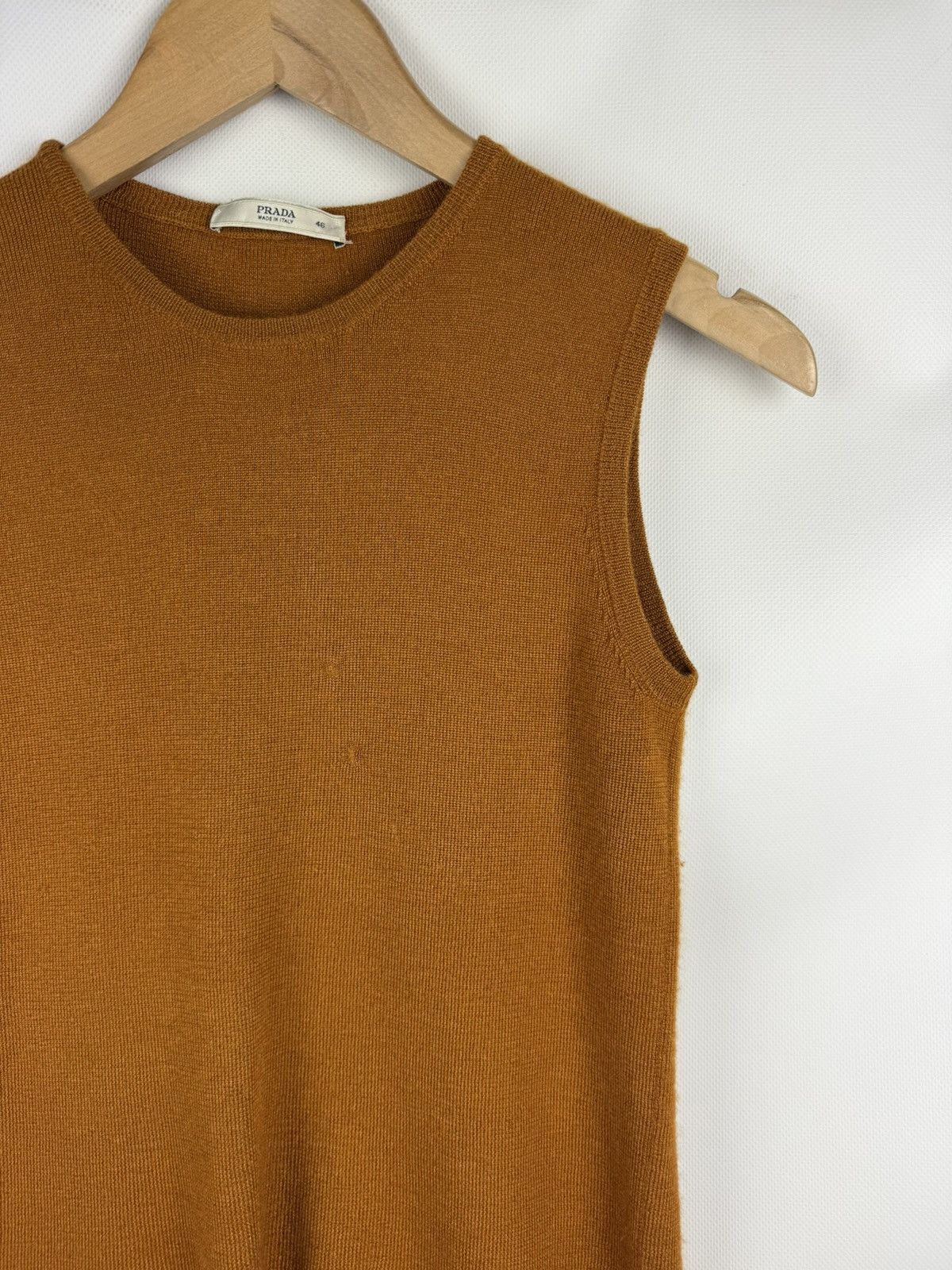 Prada Prada Ladies Sleeveless Cashmere Vest Sweater Size IT 46 Size L / US 10 / IT 46 - 5 Thumbnail