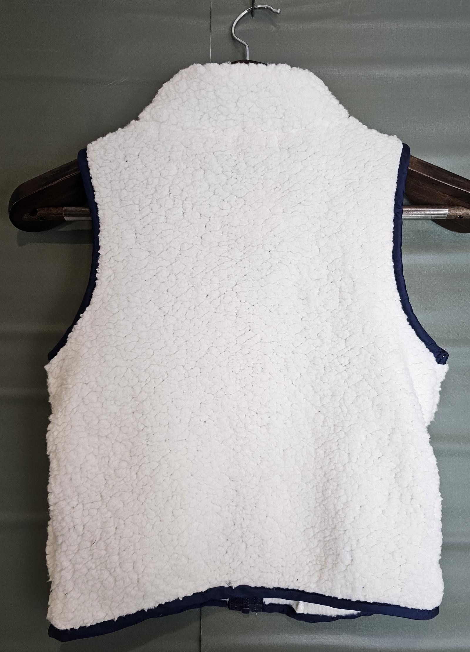 Designer NWT Bearpaw Vest Blue White Baby Boy Size 5/6 Sherpa Size ONE SIZE - 4 Thumbnail