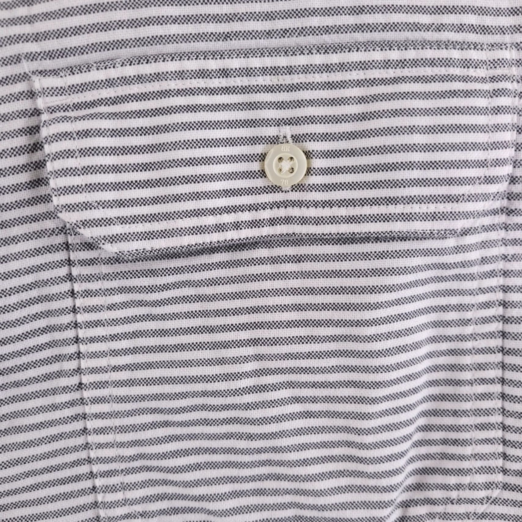 Banana Republic Banana Republic Shirt Mens Large Oxford Short Sleeve Button Stripe Black White L Multicolor Size US L / EU 52-54 / 3 - 2 Thumbnail
