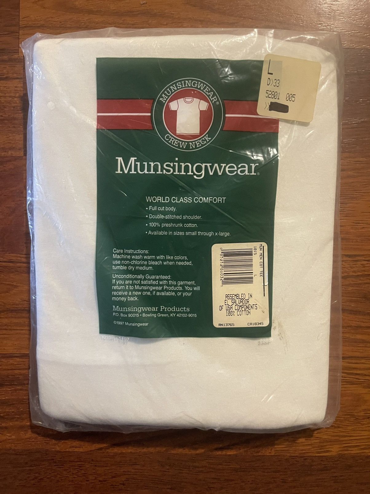 Other VINTAGE White Munsingwear crew neck t-shirt Size US L / EU 52-54 / 3 - 2 Thumbnail