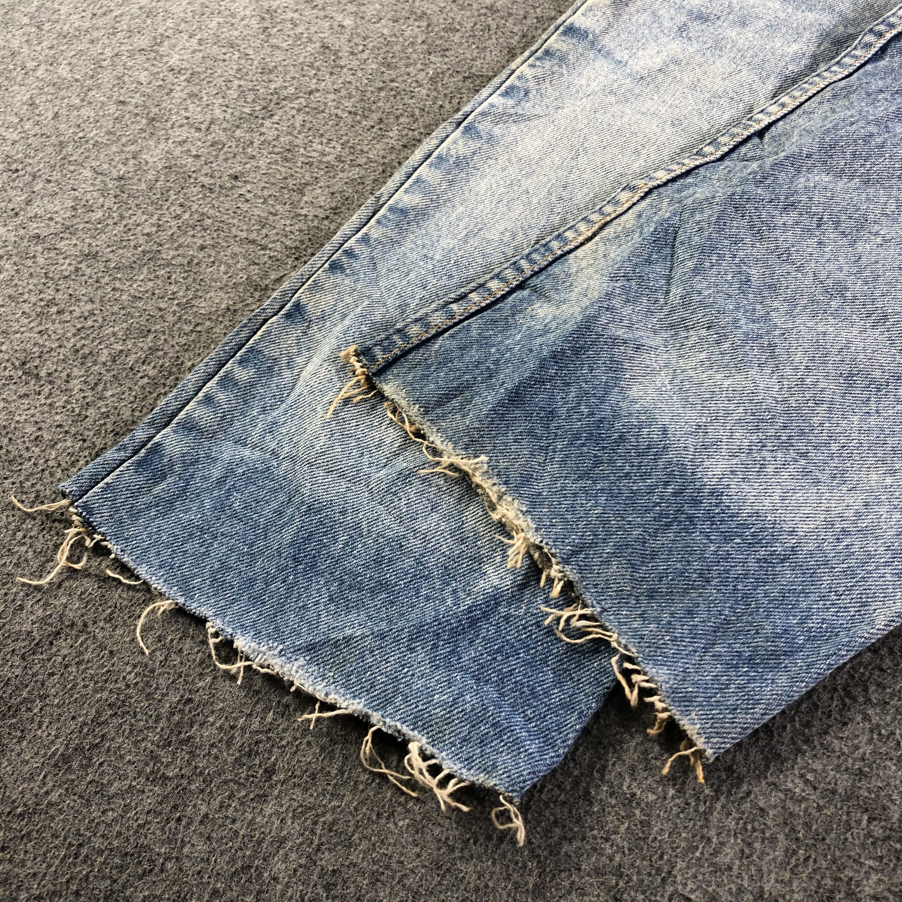 Levi's 90s Vintage Light Wash Levis 510 Jeans-J3933 Size US 28 / EU 44 - 6 Thumbnail