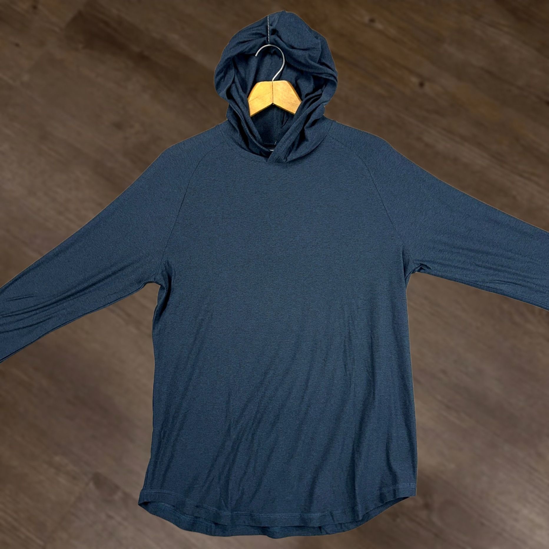 Vintage True Classic Hoodie Shirt Mens Medium Navy Blue Athletic Stretch Long Sleeve NEW Size US M / EU 48-50 / 2 - 1 Thumbnail