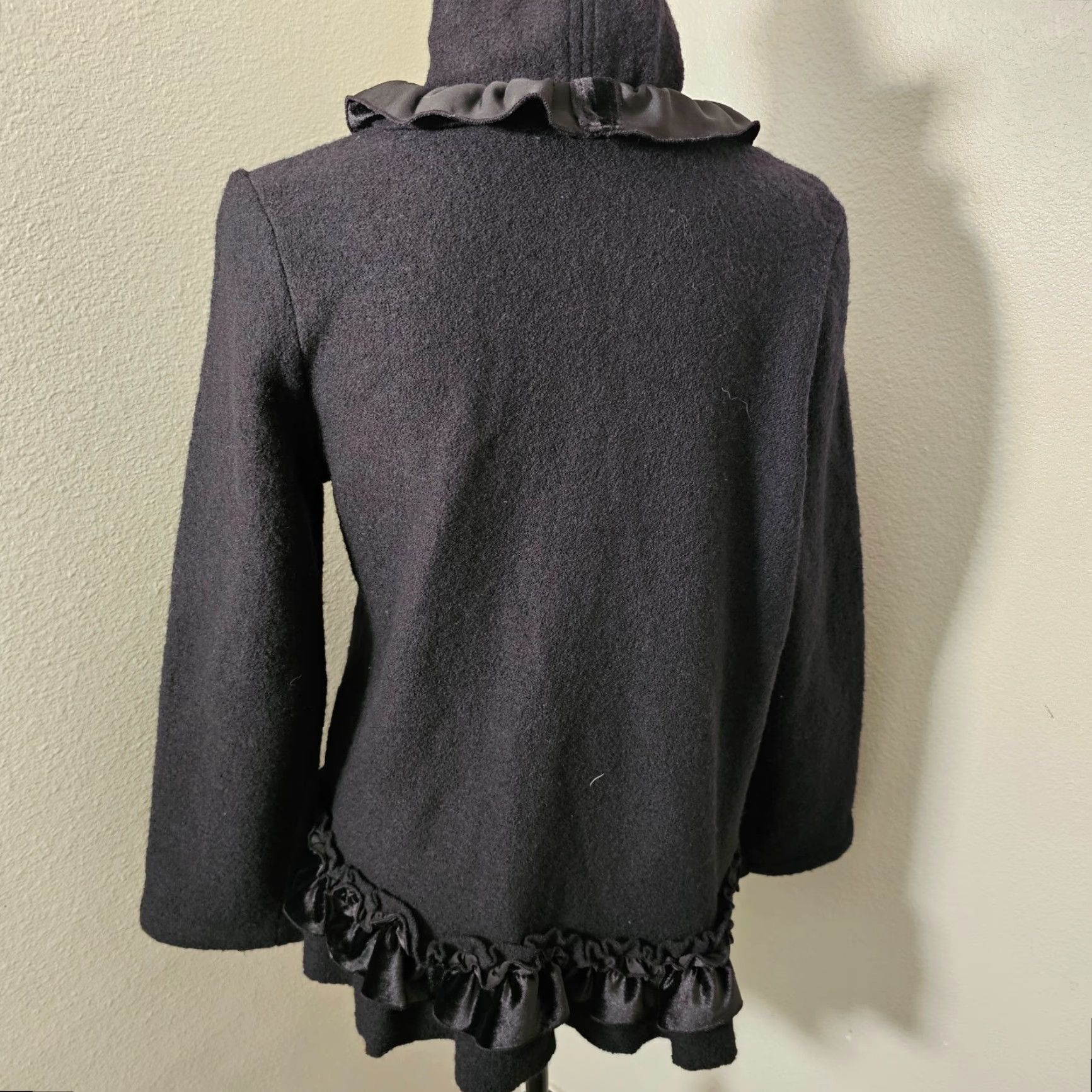 Madison Madison Black Open Front Cardigan Sweater Women's L Long Sleeve Ruffle Trim Size L / US 10 / IT 46 - 3 Thumbnail