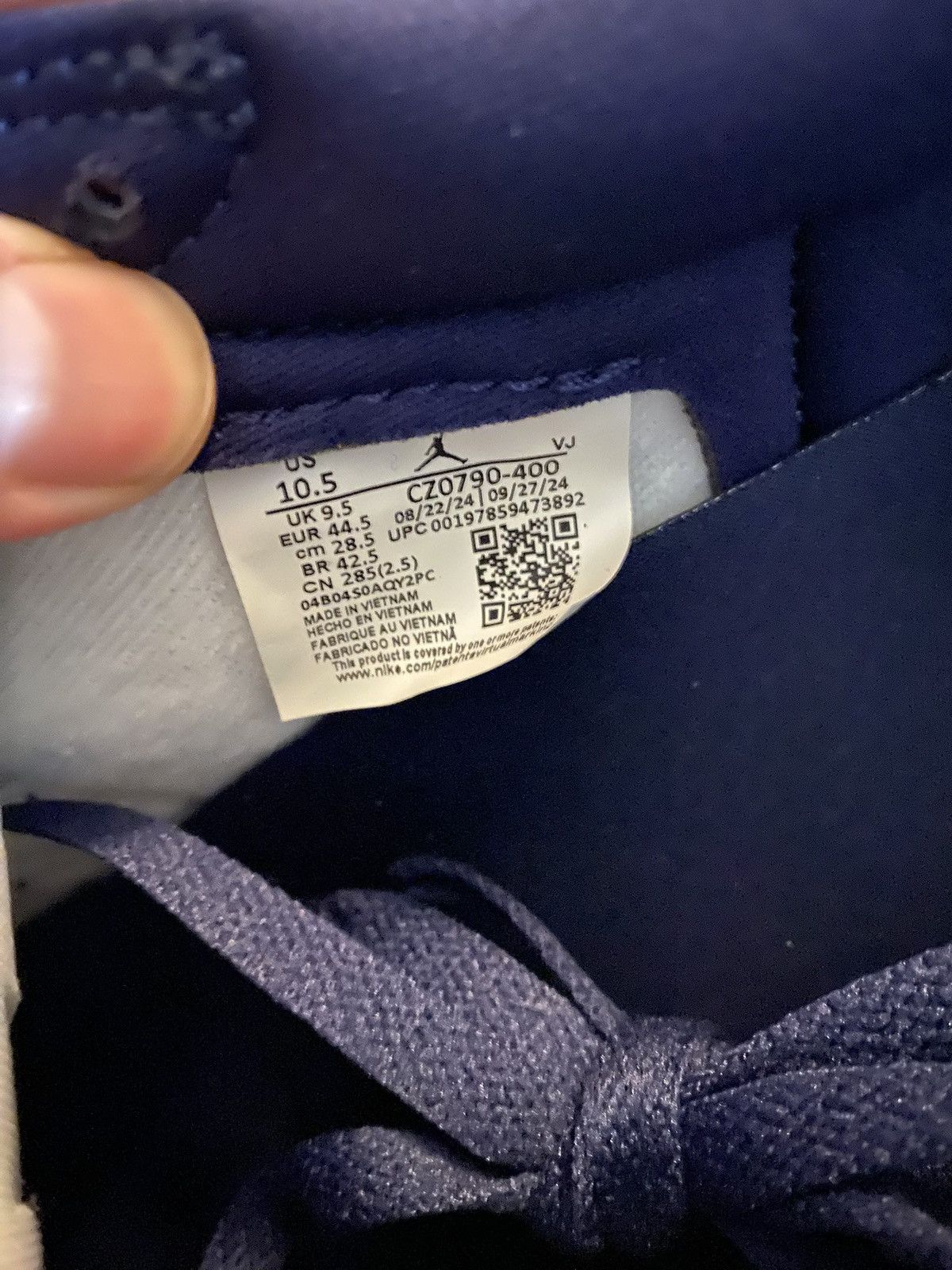 Jordan Brand Jordan 1 Low Obsidian Size US 10.5 / EU 43-44 - 6 Thumbnail