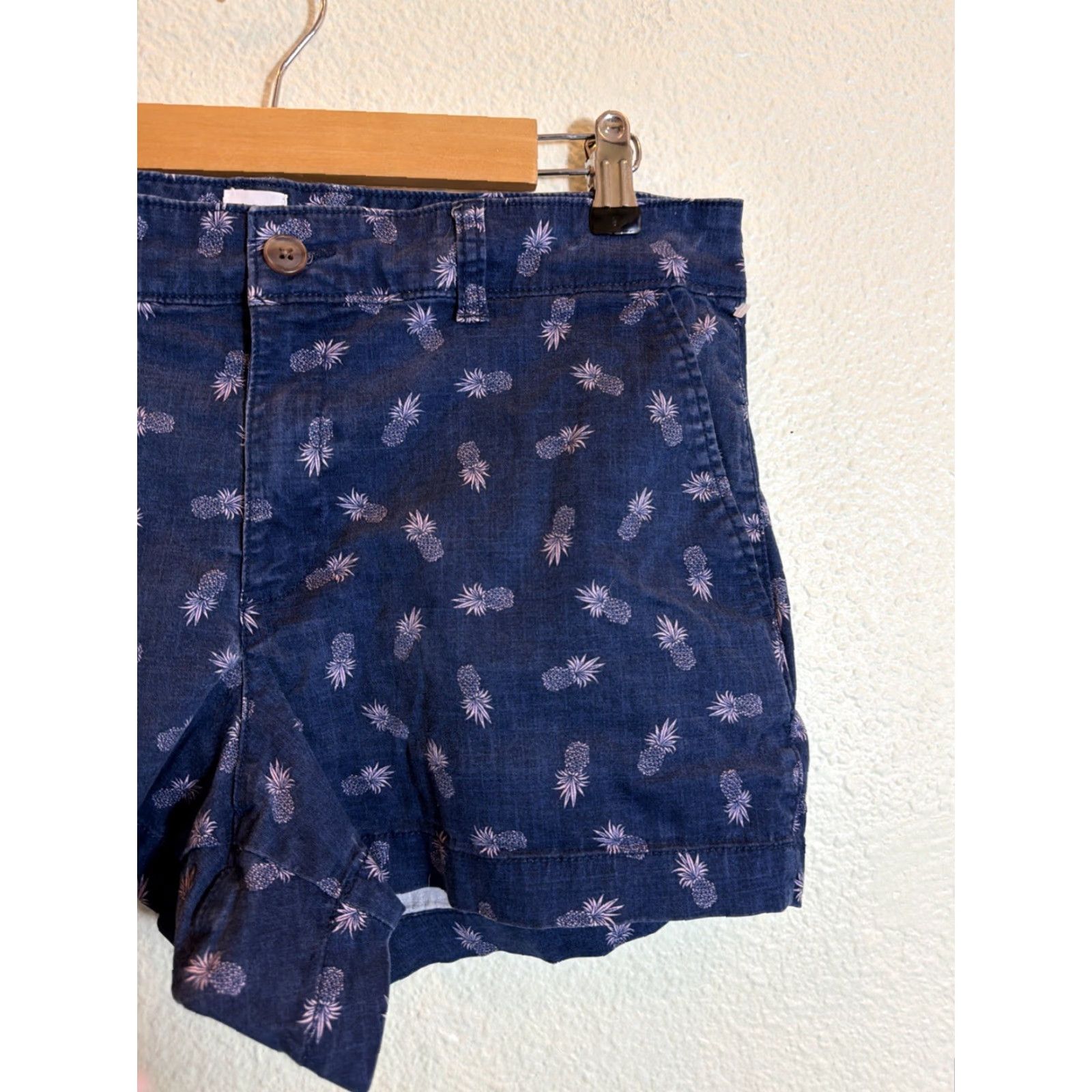 Gap VINTAGE Gap WOMENS INDIGO KHAKI W/ PINEAPPLES PRINT 3" SHORT W/ POCKETS SIZE 10 Size 32" / US 10 / IT 46 - 3 Thumbnail