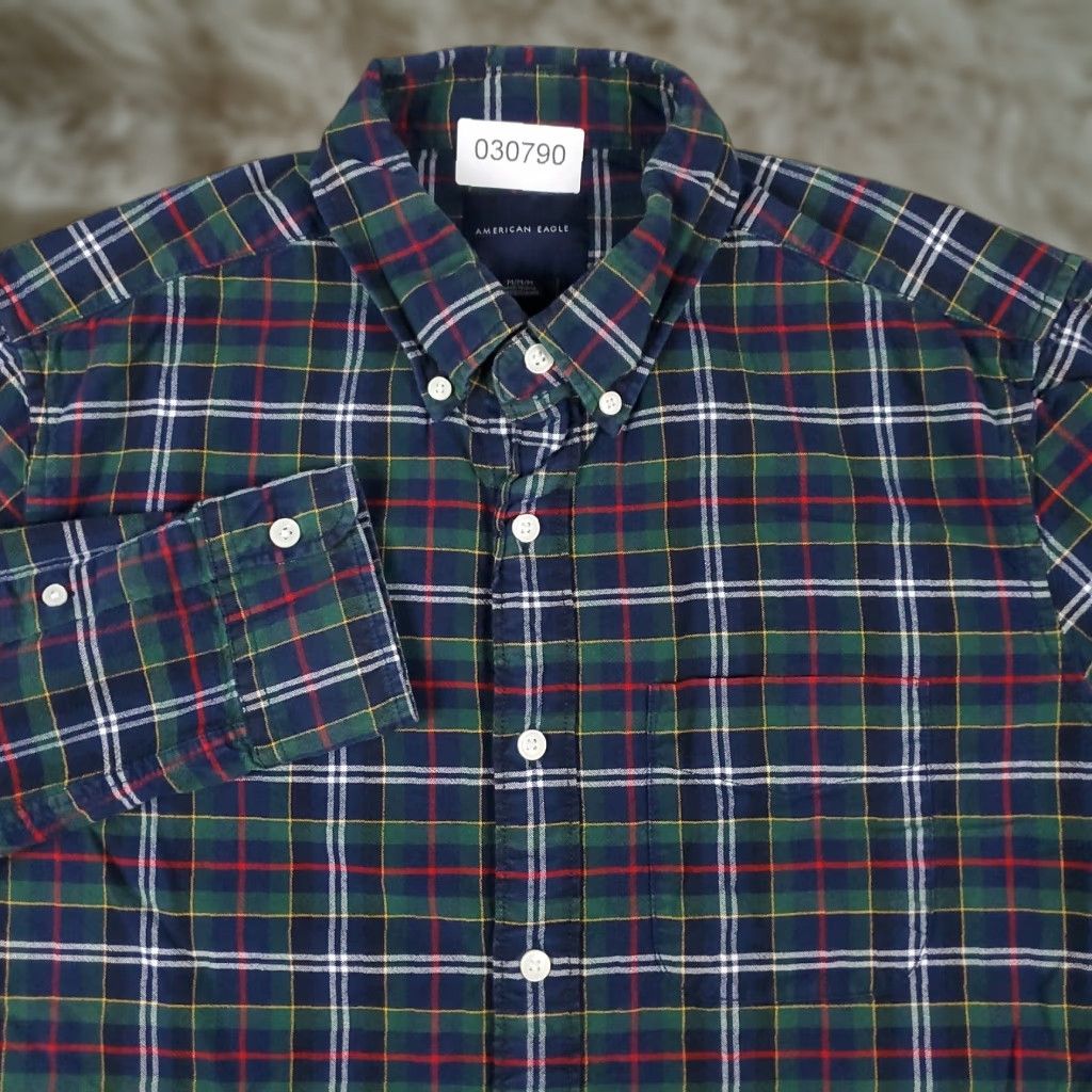 American Eagle Outfitters American Eagle Button-Up Shirt Mens Medium Blue Green Plaid Long Sleeve Size US M / EU 48-50 / 2 - 1 Thumbnail
