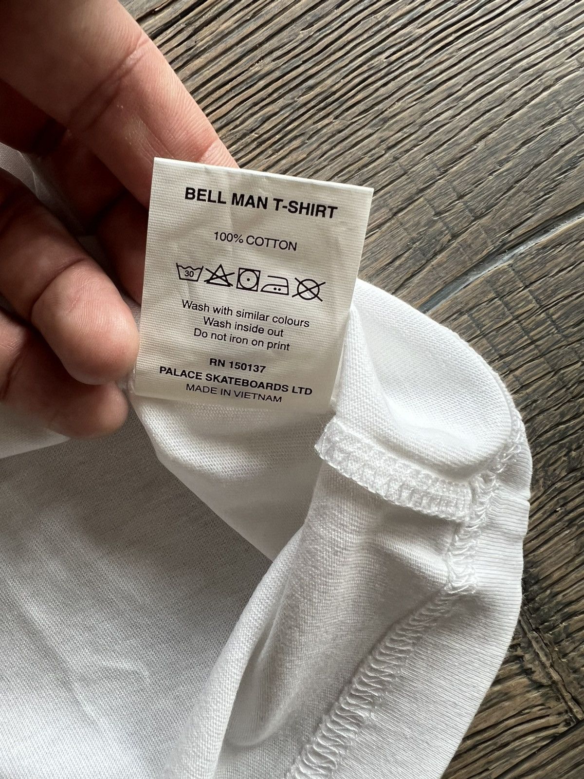 Palace Palace Bell man tee Size US L / EU 52-54 / 3 - 4 Thumbnail