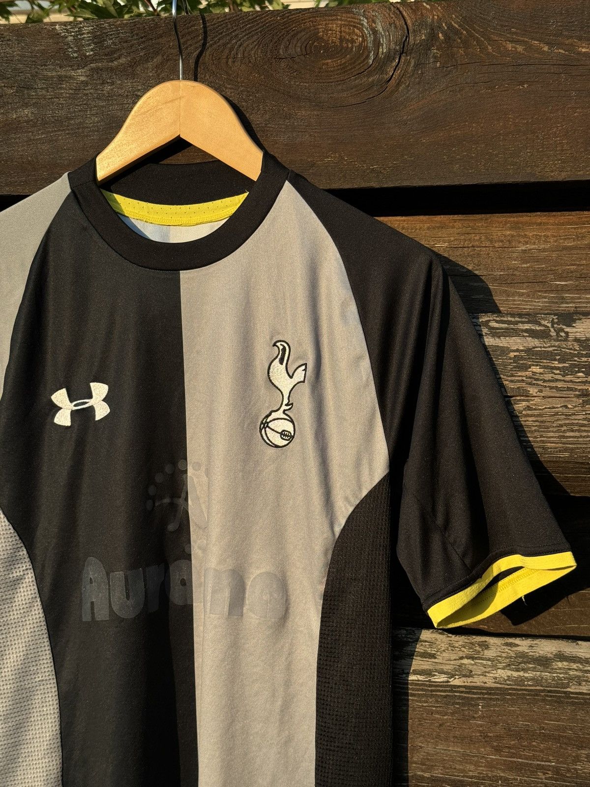 Under Armour 2012 Under Armour Tottenham soccer jersey vintage Size US S / EU 44-46 / 1 - 3 Thumbnail