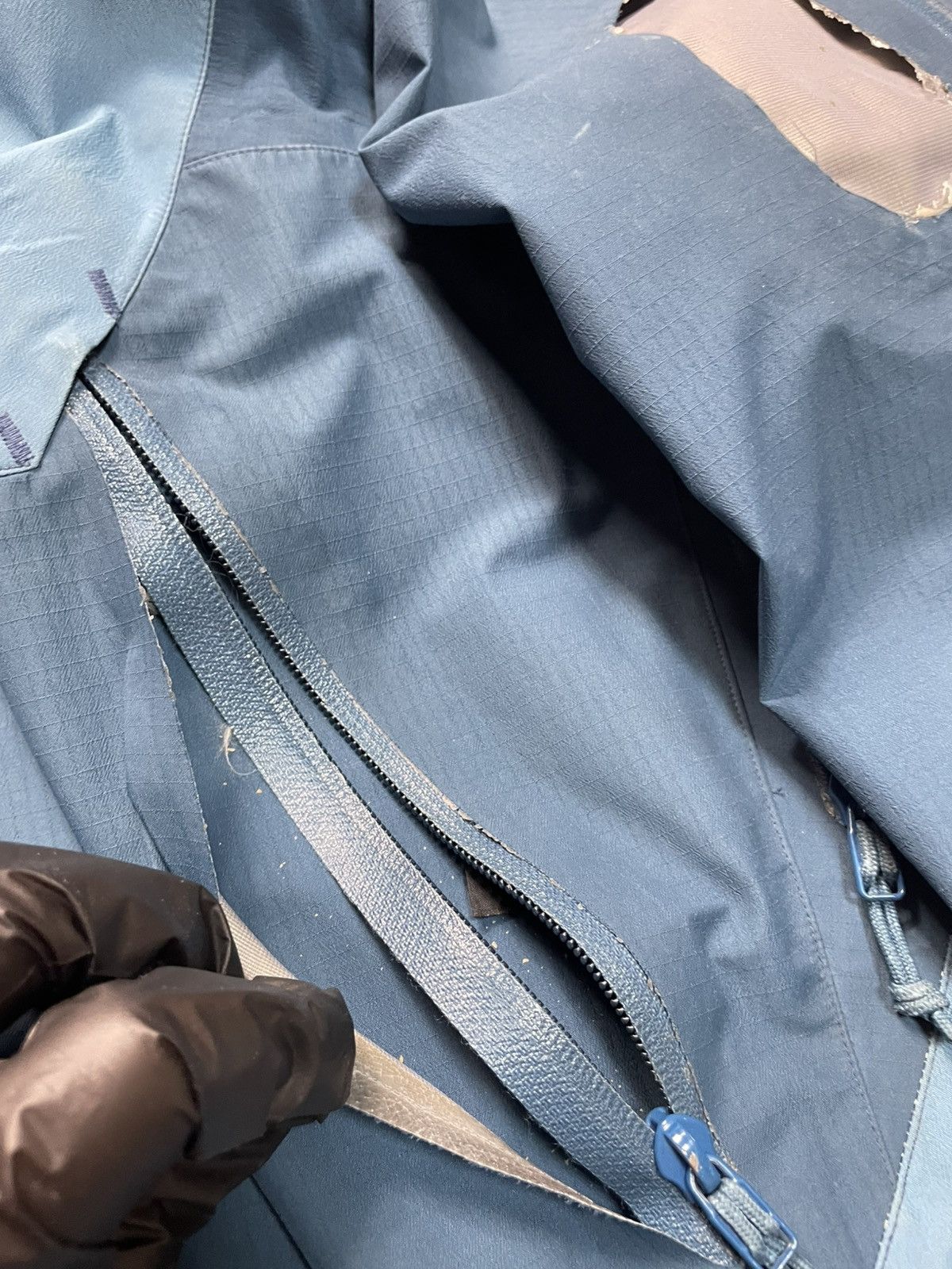 Arc'teryx Vtg Arc'teryx Sidewinder SV Gore-Tex Pro XCR Jacket Size L / US 10 / IT 46 - 12 Thumbnail