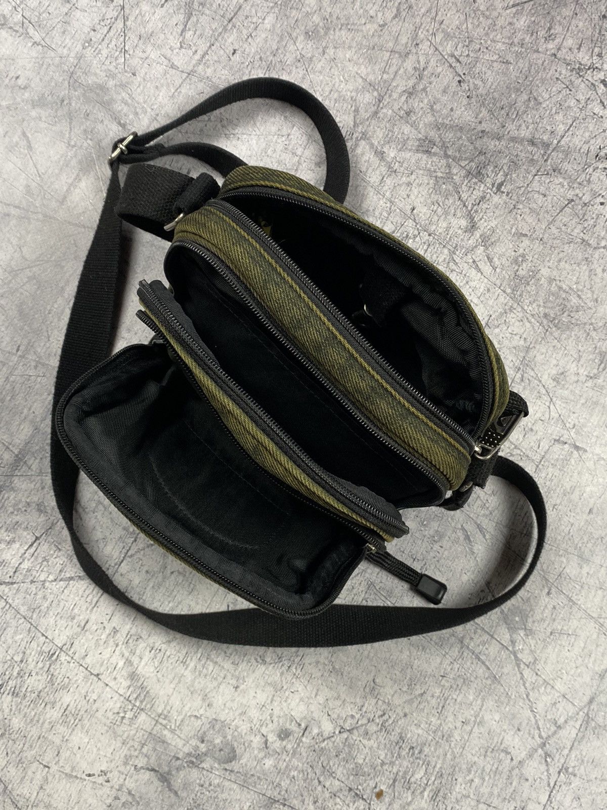 Japanese Brand × Quiksilver × Vintage Quiksilver Vintage Japanese Surfing y2k Shoulder / Hand Bag Size ONE SIZE - 11 Thumbnail